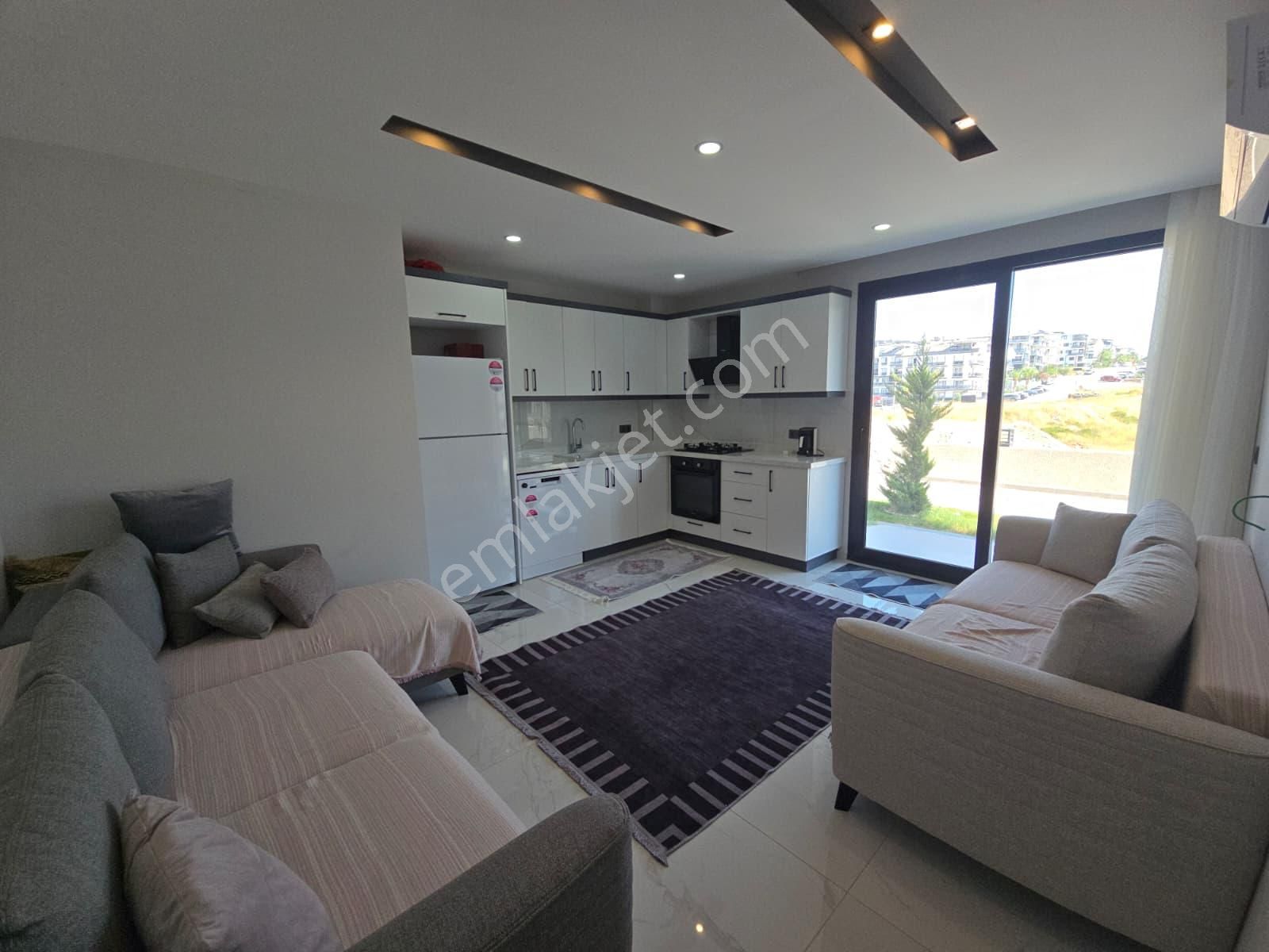 Didim Hisarda Satılık Havuzlu Yeni Sitede 2+1 Eşyalı Daire - Görsel 2