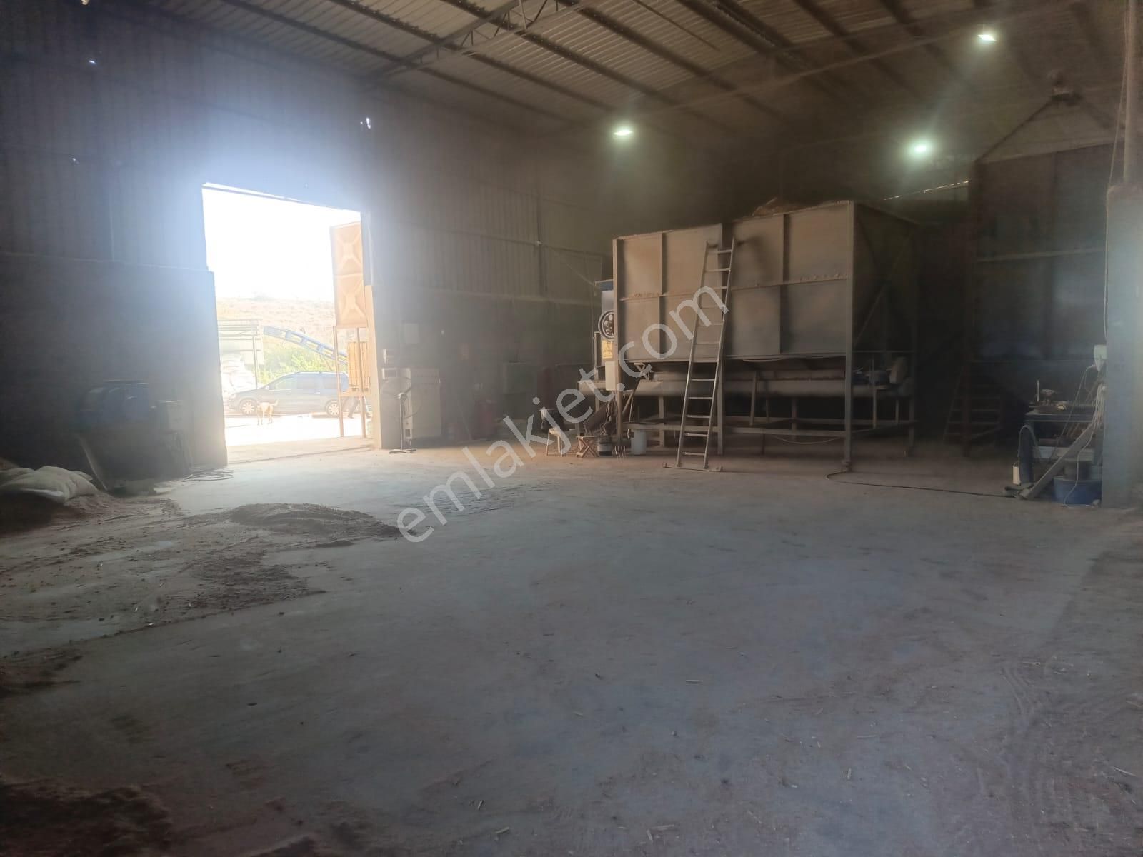 3ev Emlak'tan Kuyumcular'da Malzemeleriyle Satılık Yem Fabrikası - Görsel 17