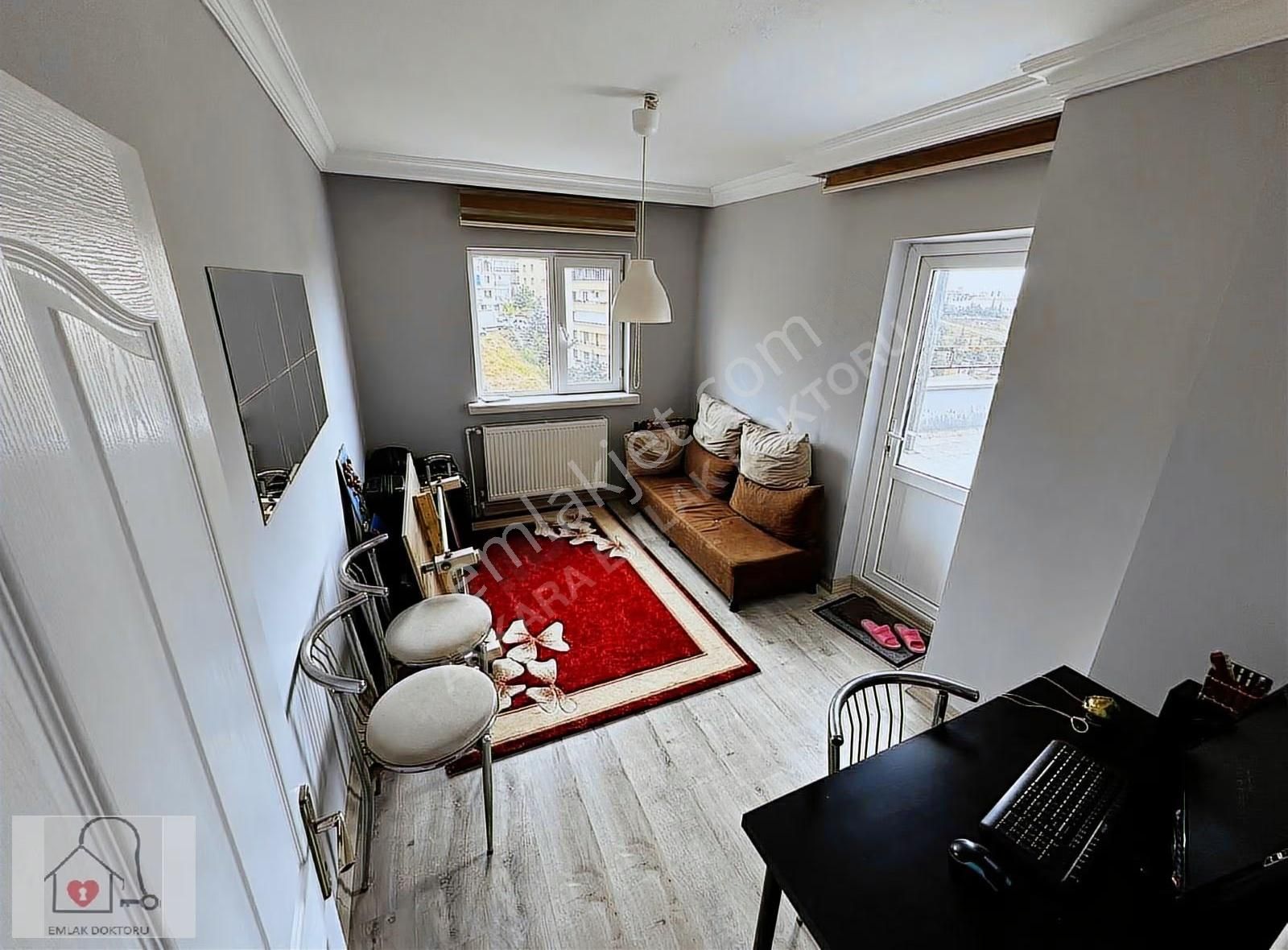 Bakımlı Temiz 5+1 Teraslı Acil Satılık Daire - Görsel 14