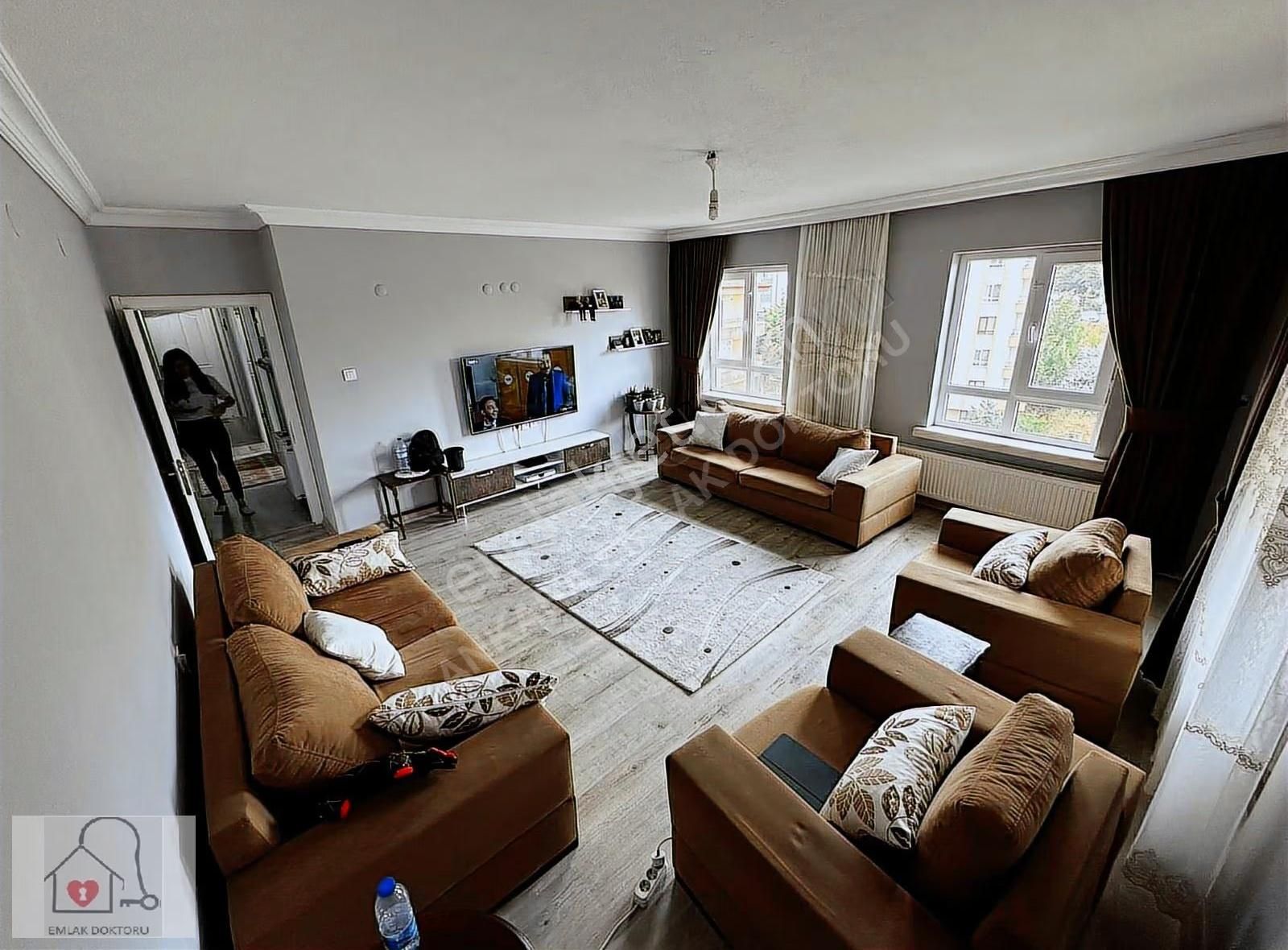 Bakımlı Temiz 5+1 Teraslı Acil Satılık Daire - Görsel 21