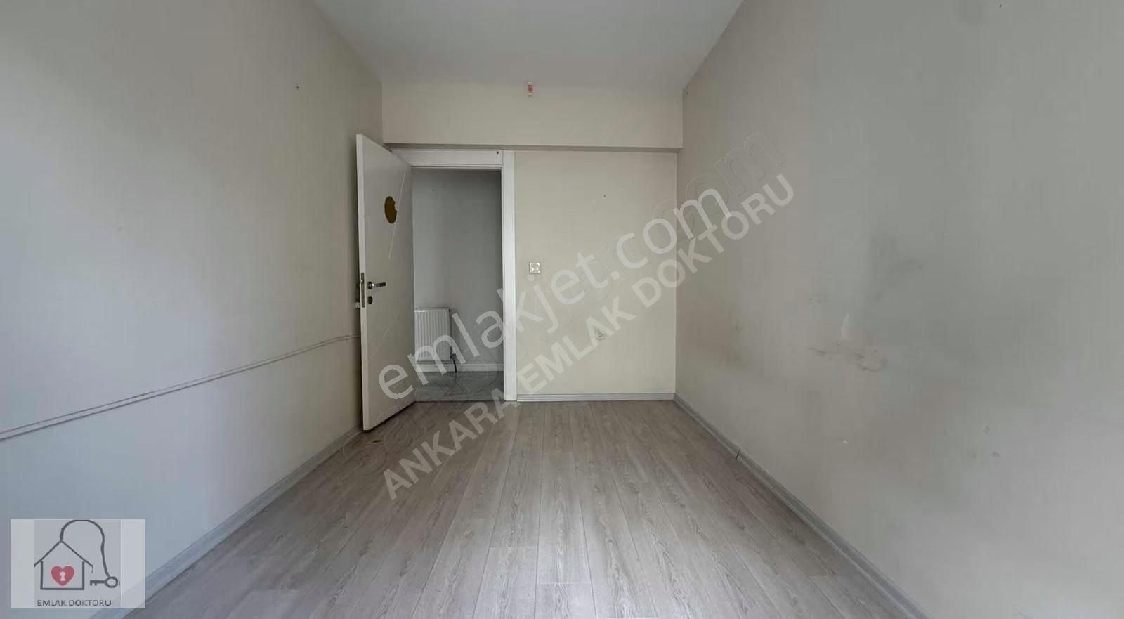 Ful Kredili Katta Kapalı Mutfak Geniş Teras Balkonlu 3+1 Sitede - Görsel 27