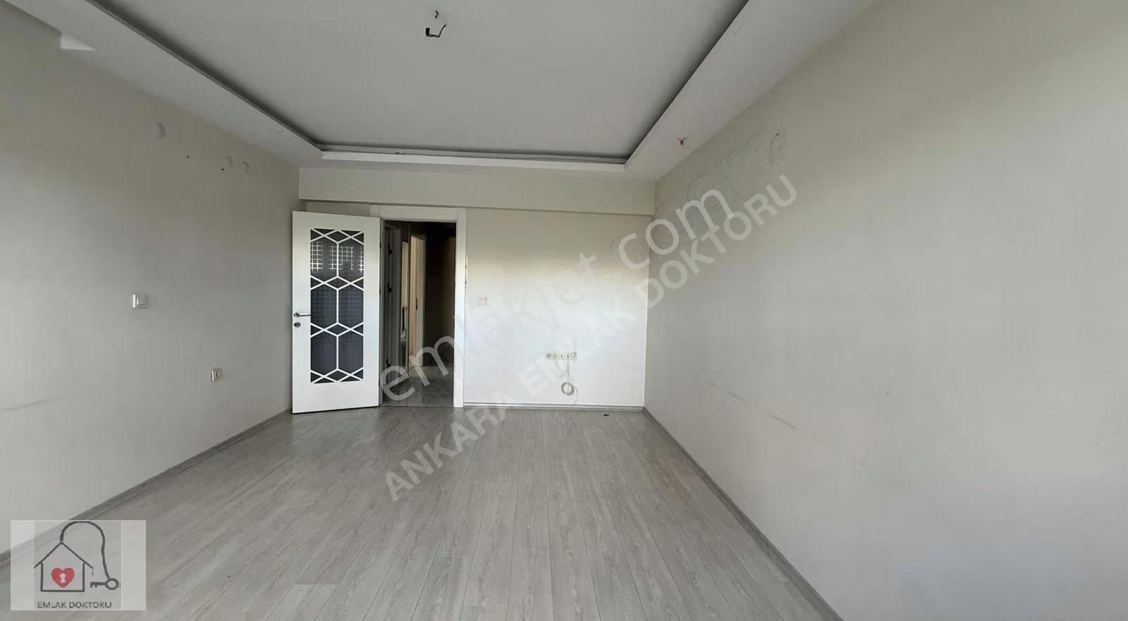 Ful Kredili Katta Kapalı Mutfak Geniş Teras Balkonlu 3+1 Sitede - Görsel 34