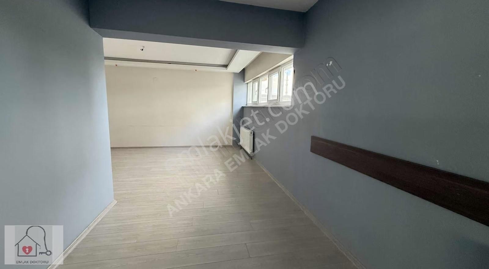 Ful Kredili Katta Kapalı Mutfak Geniş Teras Balkonlu 3+1 Sitede - Görsel 17