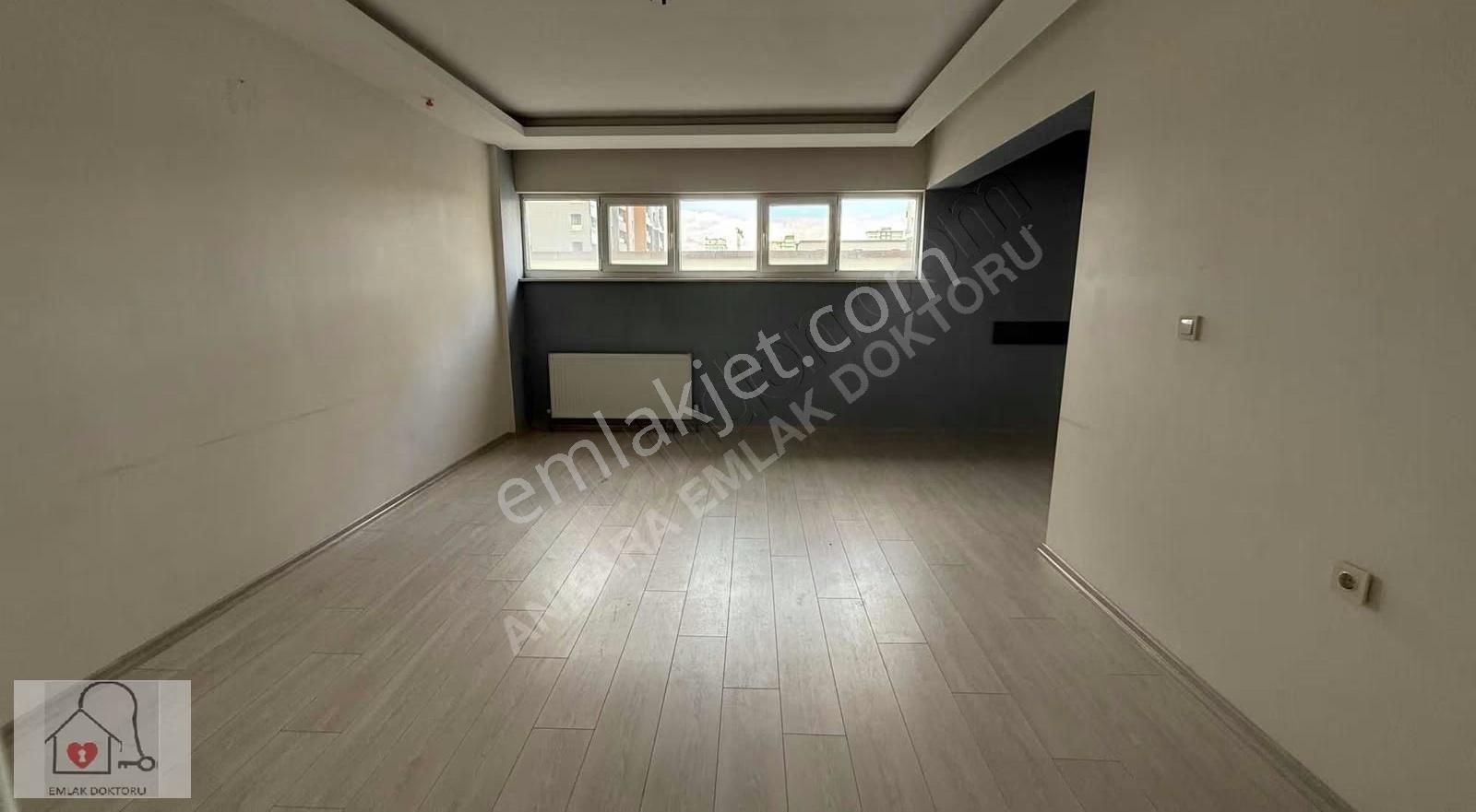 Ful Kredili Katta Kapalı Mutfak Geniş Teras Balkonlu 3+1 Sitede - Görsel 16