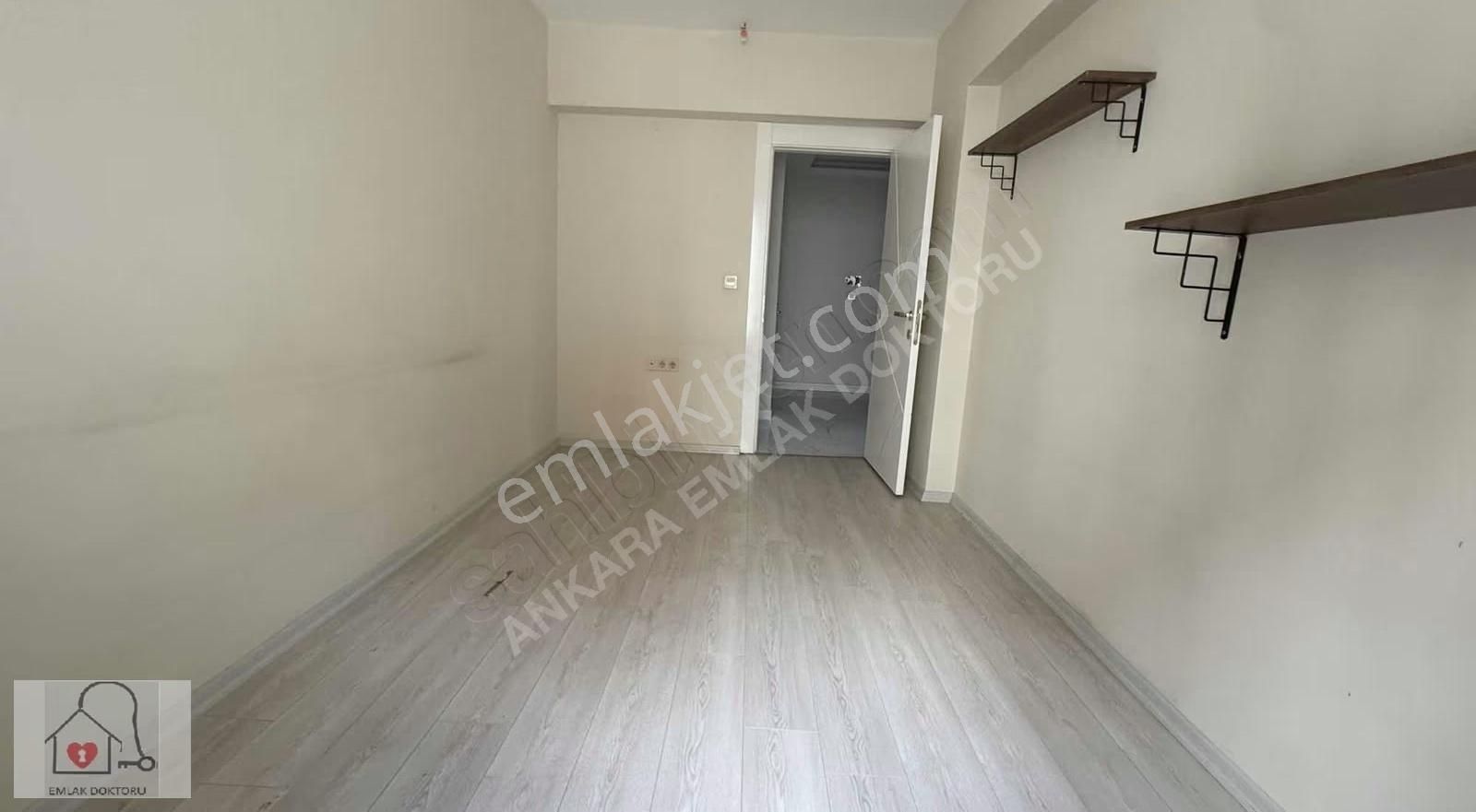 Ful Kredili Katta Kapalı Mutfak Geniş Teras Balkonlu 3+1 Sitede - Görsel 3