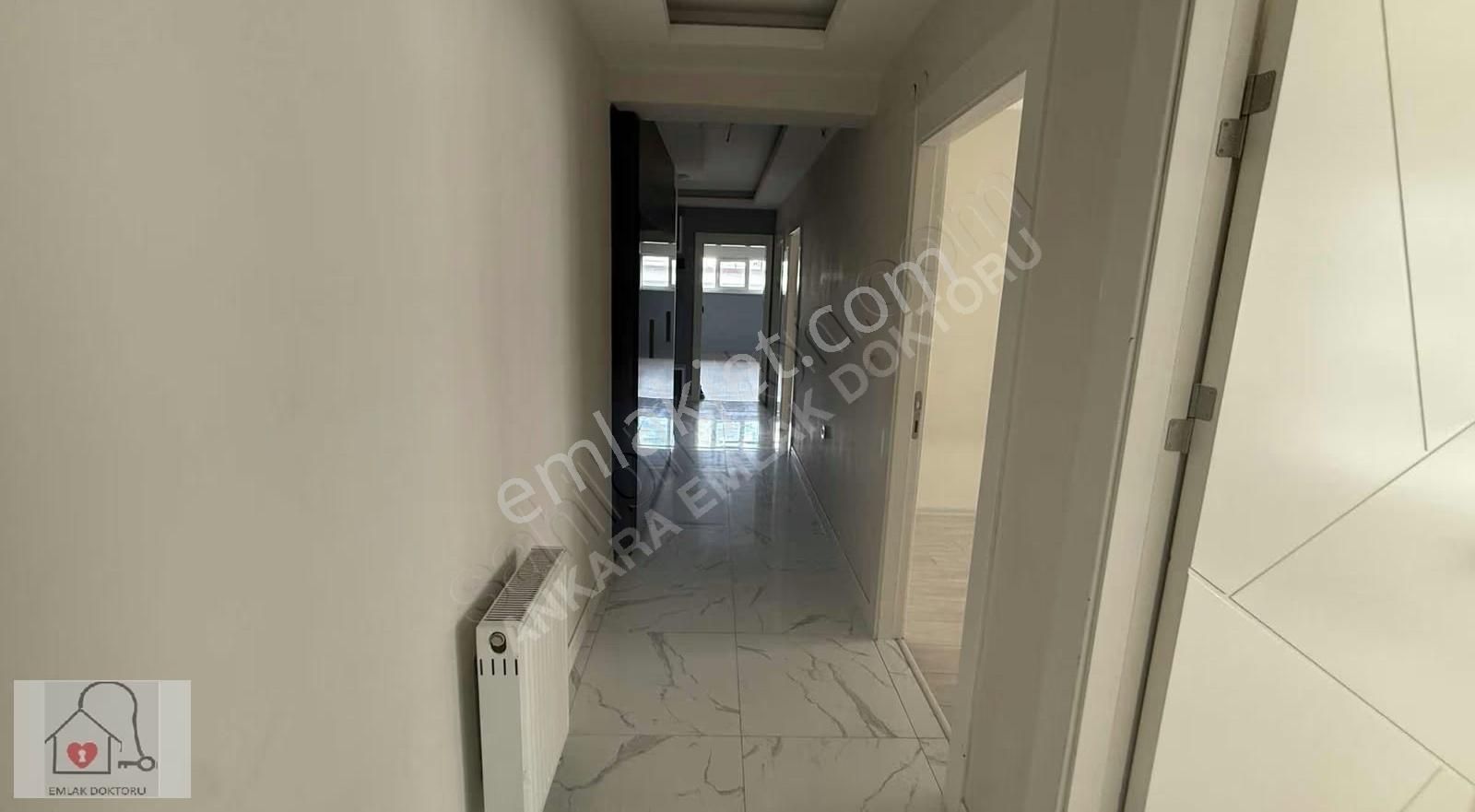 Ful Kredili Katta Kapalı Mutfak Geniş Teras Balkonlu 3+1 Sitede - Görsel 9
