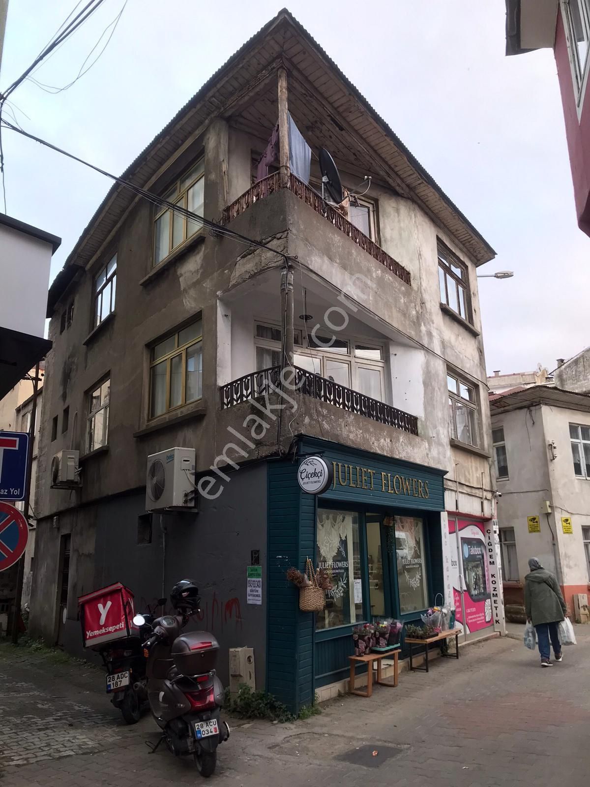 Göktürk Gayrimenkul - Fırsat Konumda Tek Tapu Satılık Bina - Görsel 2