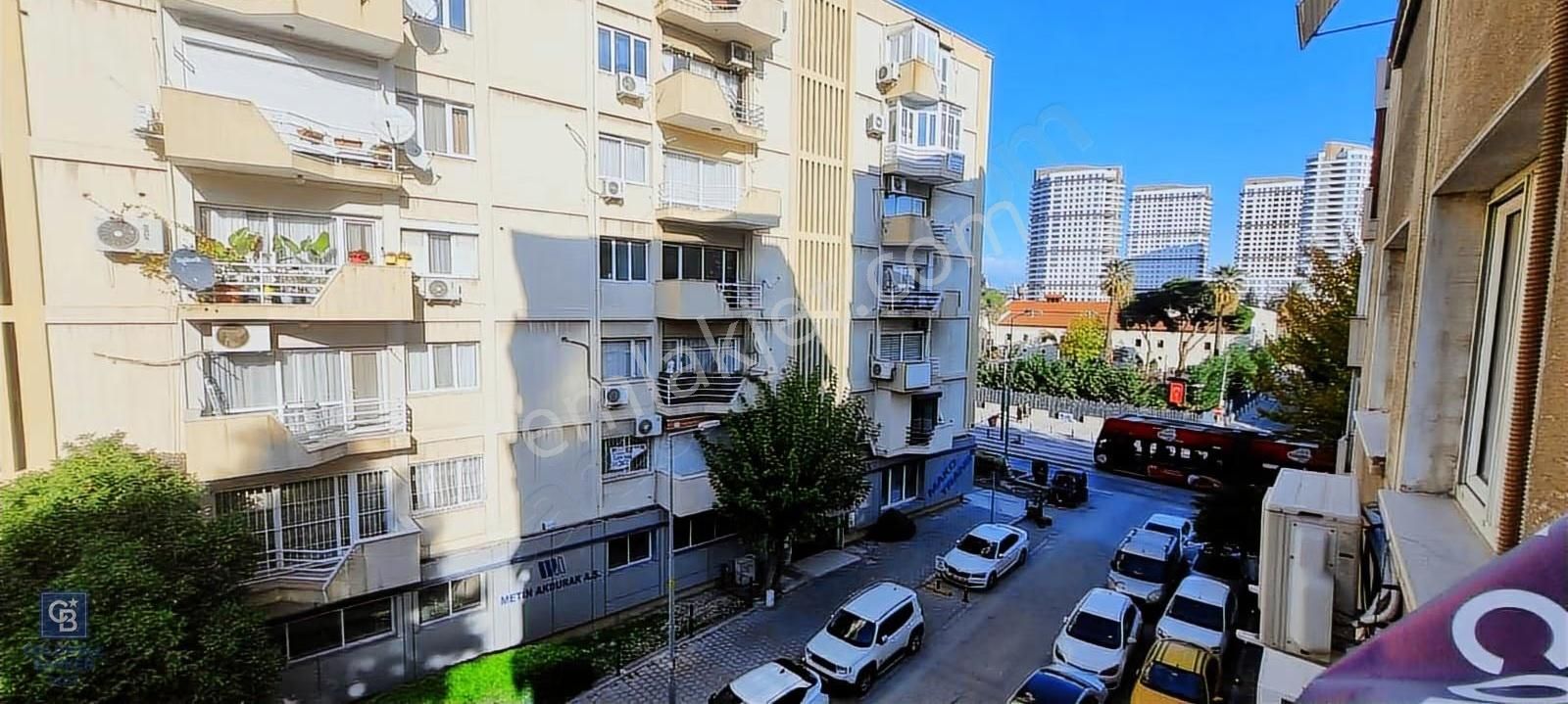 Alsancak Merkezi Konumda, Ulaşımı Kolay, 3 Cepheli 3+1 Kiralık - Görsel 23