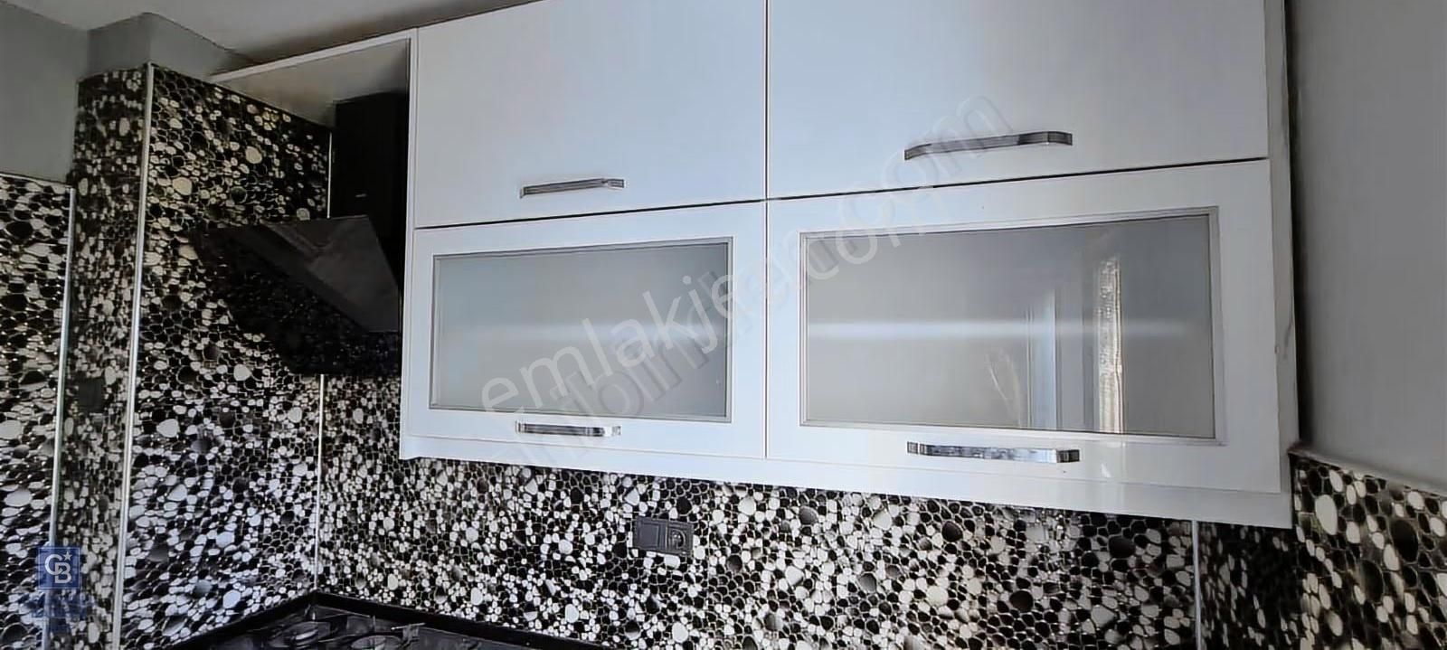 Alsancak Merkezi Konumda, Ulaşımı Kolay, 3 Cepheli 3+1 Kiralık - Görsel 4
