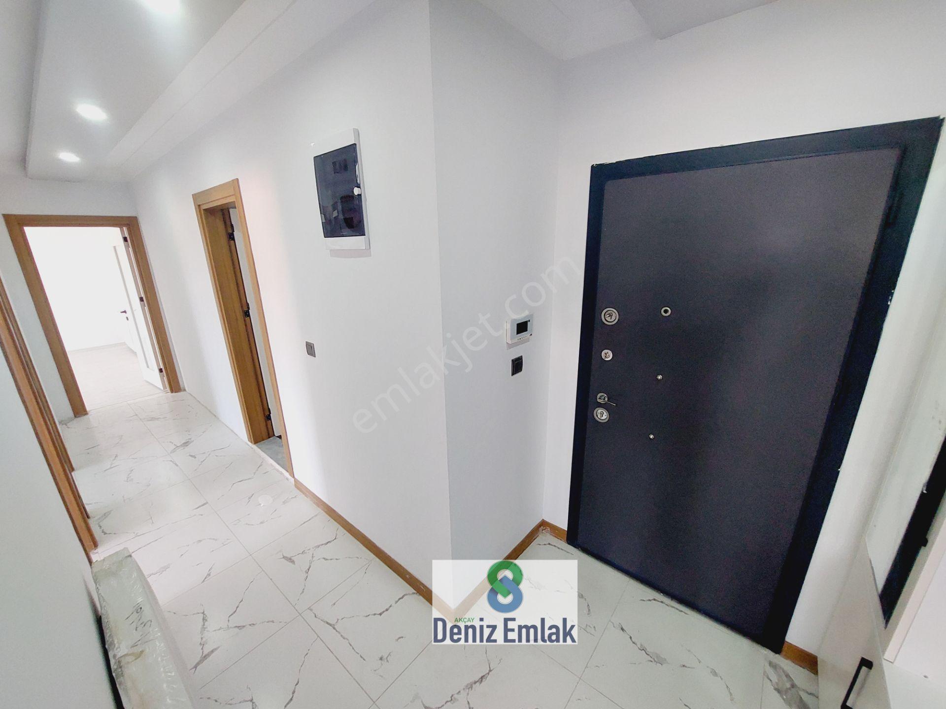 Denizden Zeytinlide Ön Cephe Arakat Asansörlü Geniş Satılık 2+1 Daire. - Görsel 3
