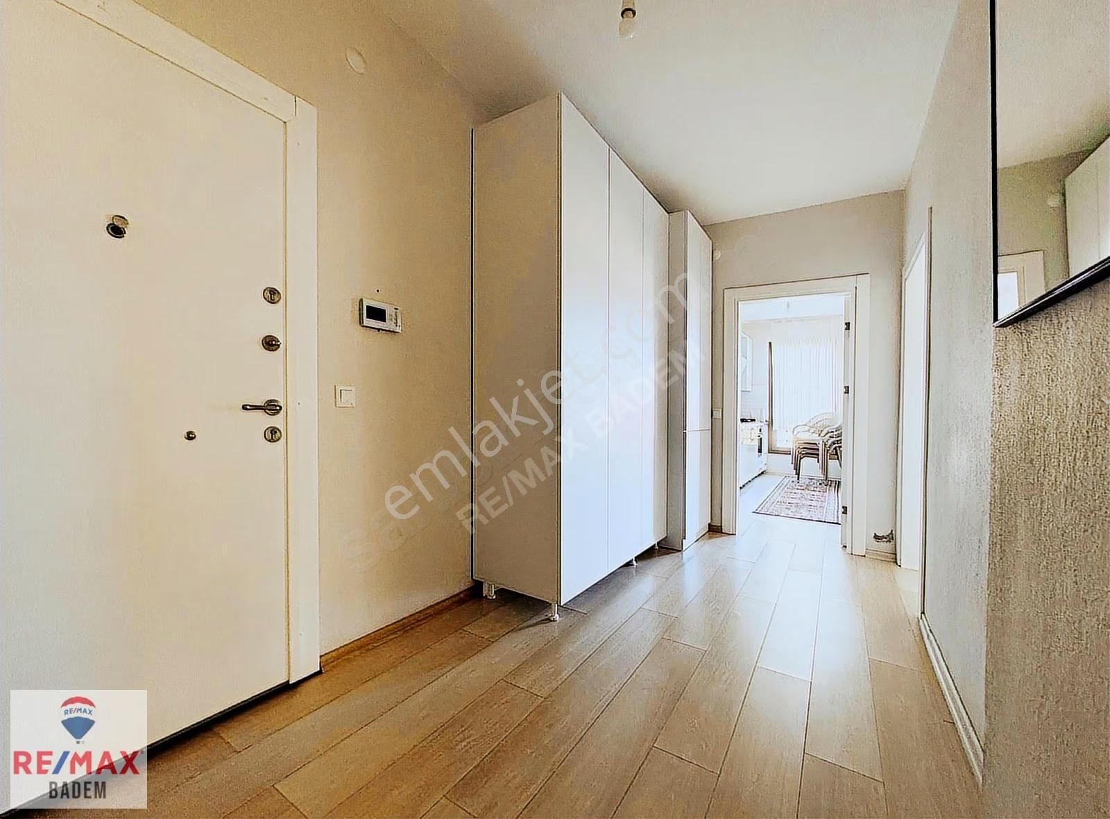 Kumluk Plajına 1 Dk 3+1 Kiralık Cadde Cepheli Giriş Kat Daire - Görsel 7