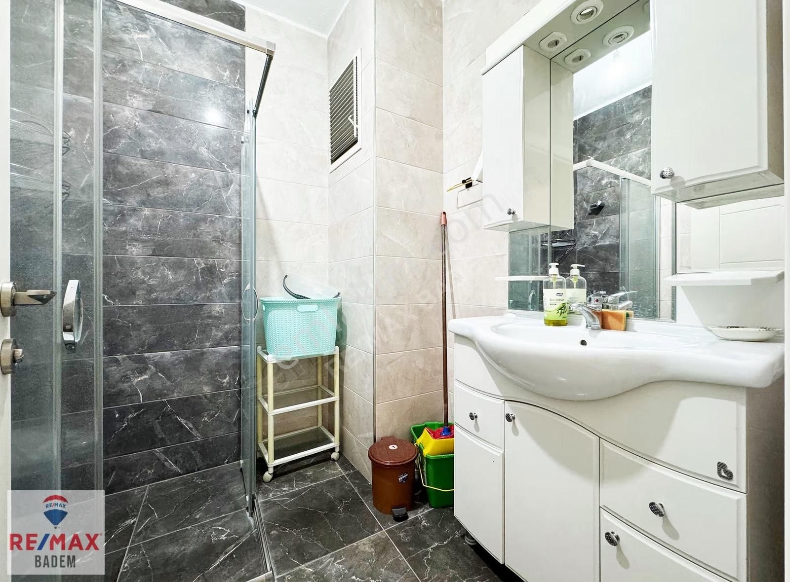 Kumluk Plajına 1 Dk 3+1 Kiralık Cadde Cepheli Giriş Kat Daire - Görsel 6