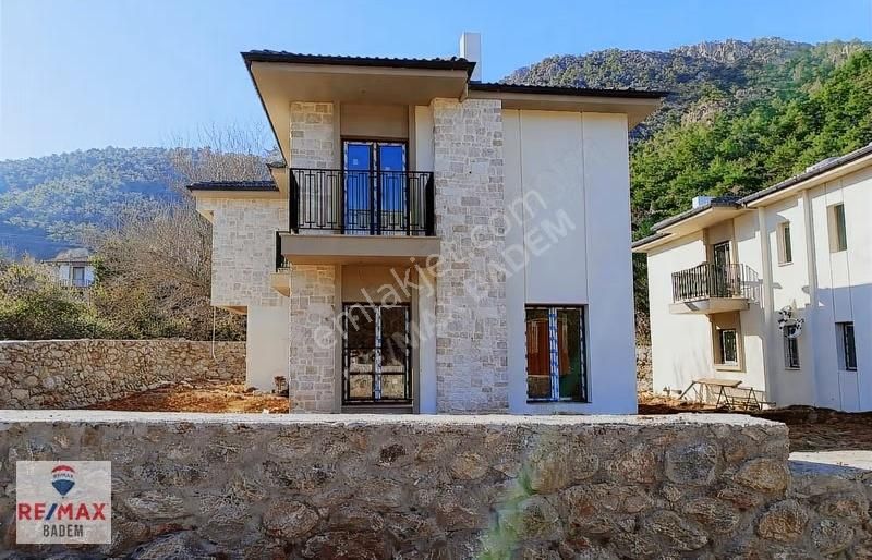 Marmaris Turgut Köyün'de 4+1 Satılık Lüks Villa.. - Görsel 7