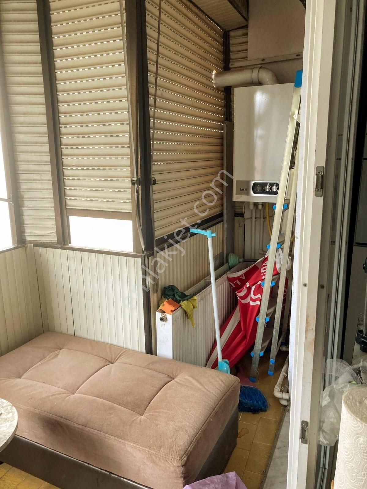 Halilrıfatpaşa Caddesinde 3+1 120m2 Bakımlı 1.kat Daire - Görsel 22