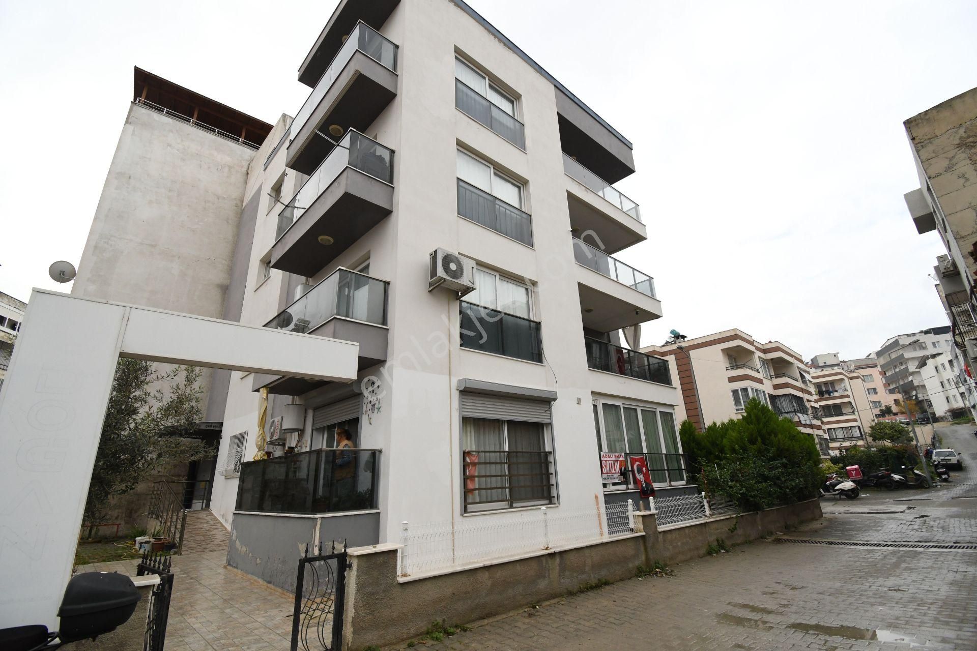 Kuşadası Camiatik Mahallesi Merkezi Konumda Acil Satılık 2+1 Yksek Giriş Daire