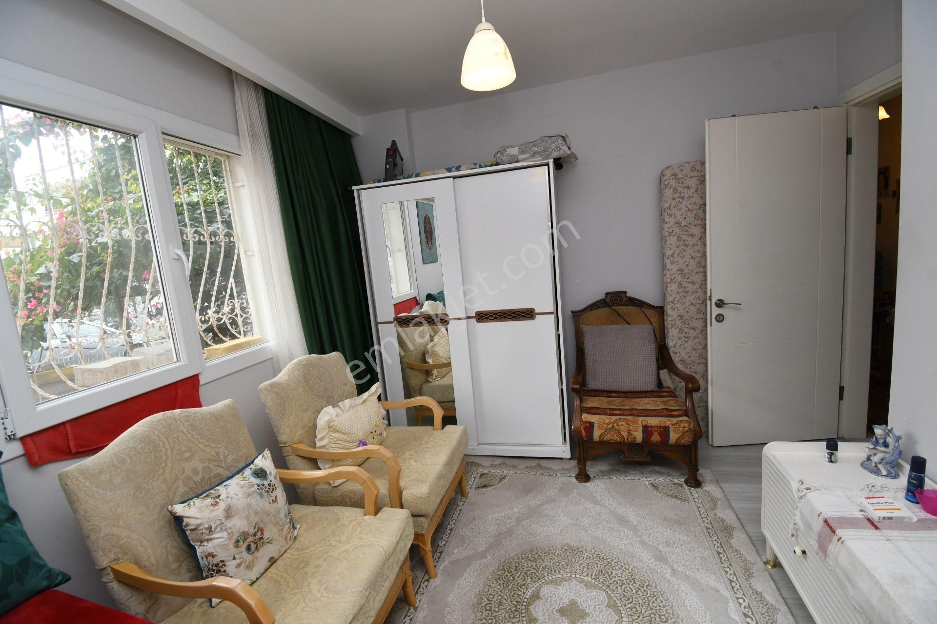 Kuşadası Camiatik Mahallesi Merkezi Konumda Acil Satılık 2+1 Yksek Giriş Daire - Görsel 10