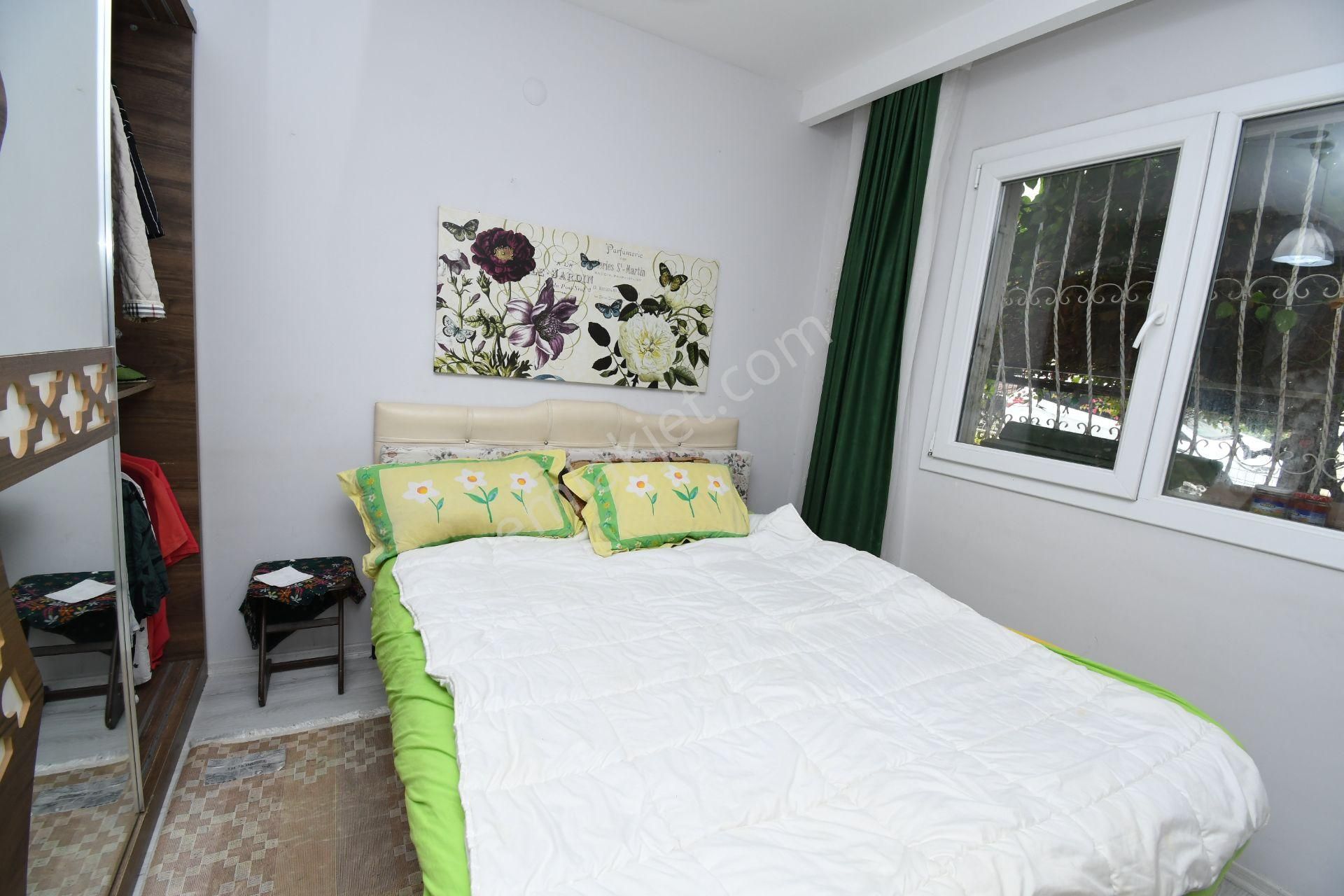 Kuşadası Camiatik Mahallesi Merkezi Konumda Acil Satılık 2+1 Yksek Giriş Daire - Görsel 6