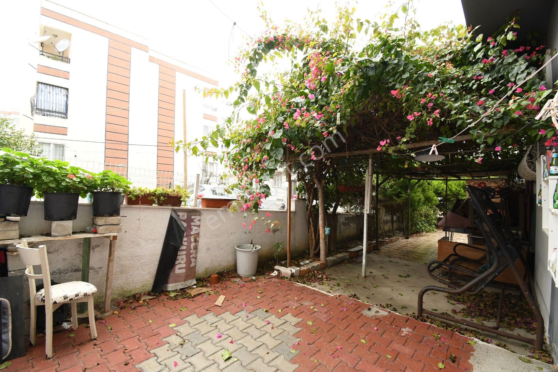 Kuşadası Camiatik Mahallesi Merkezi Konumda Acil Satılık 2+1 Yksek Giriş Daire - Görsel 17