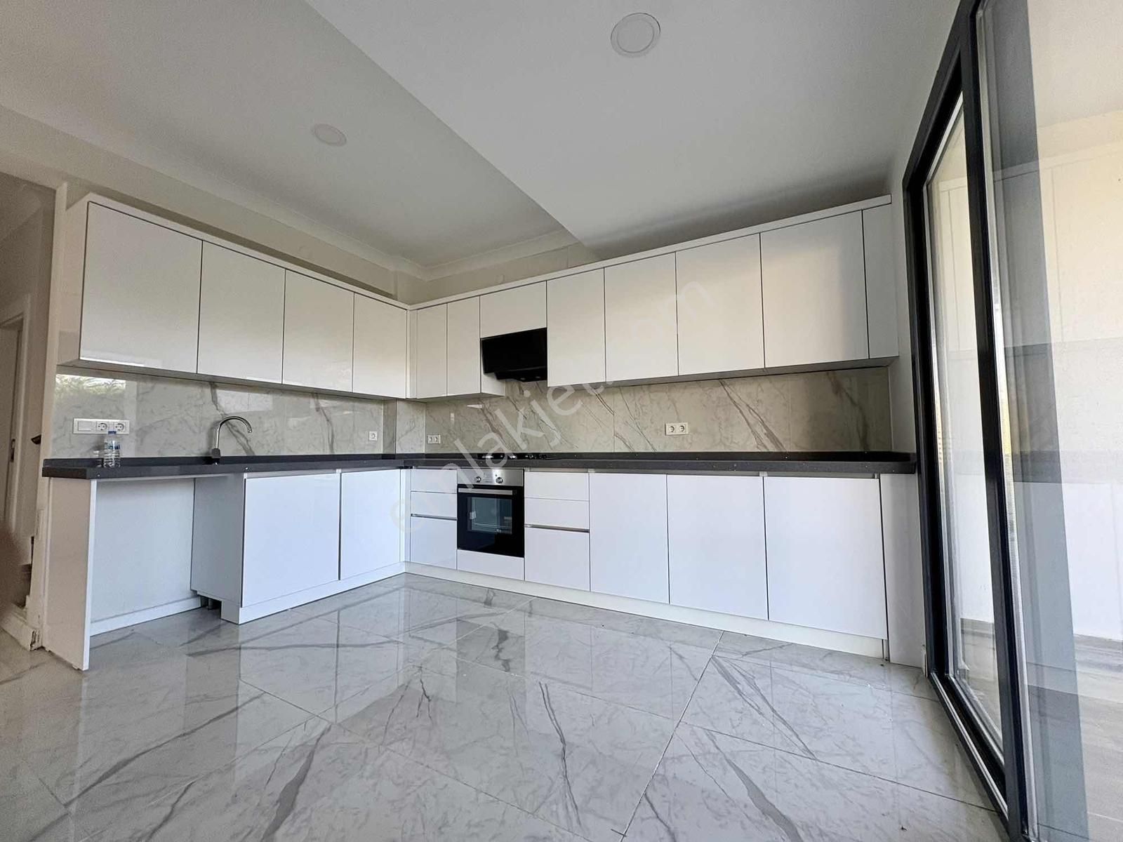 Rw Nefes'ten Karaağaçta Denize 150 Metre Villa - Görsel 9