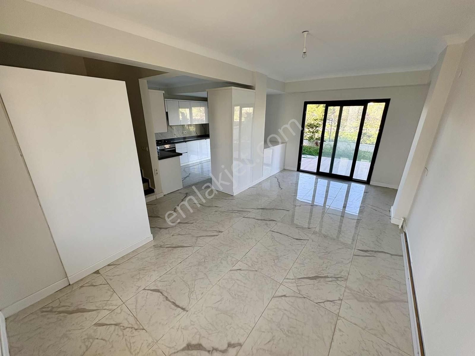 Rw Nefes'ten Karaağaçta Denize 150 Metre Villa - Görsel 30