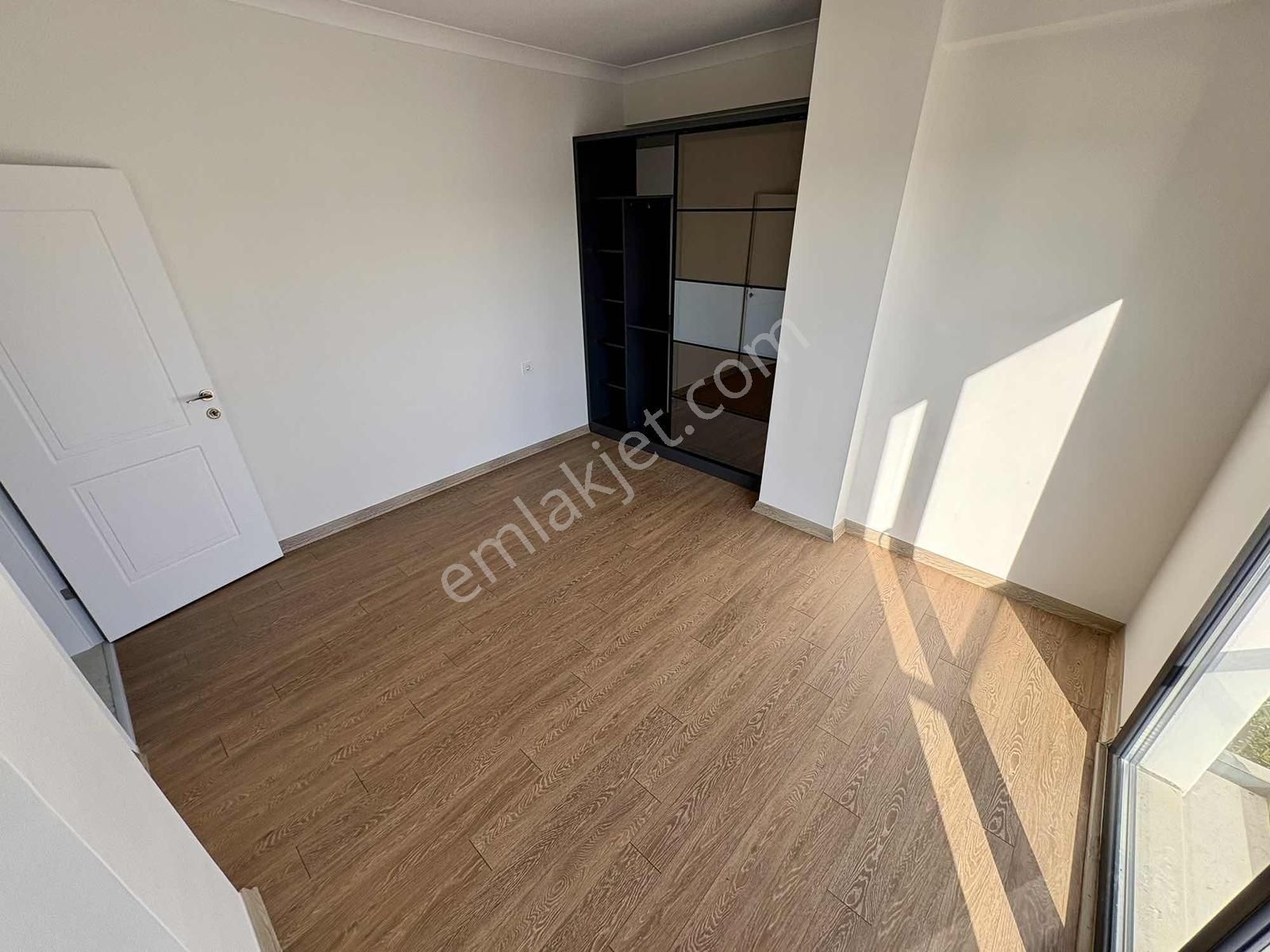 Rw Nefes'ten Karaağaçta Denize 150 Metre Villa - Görsel 15