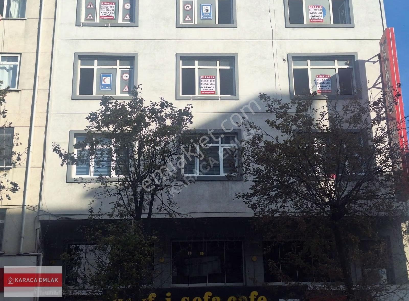 Mahmutbey Caddesine Cepheli Kiralık 250'm² Ofis Katı