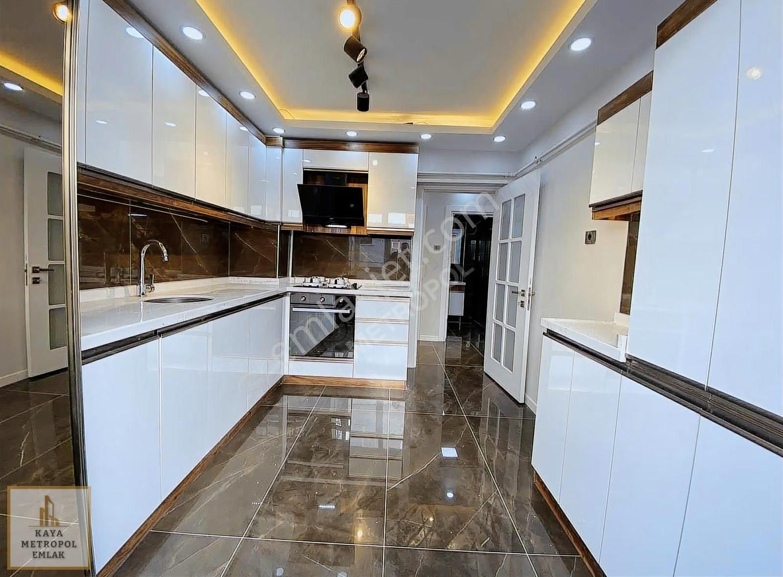 Etimesgut Süvari'de Sevgi Market Yakını Ara Kat Lüks Yapılı 3+1 - Görsel 26