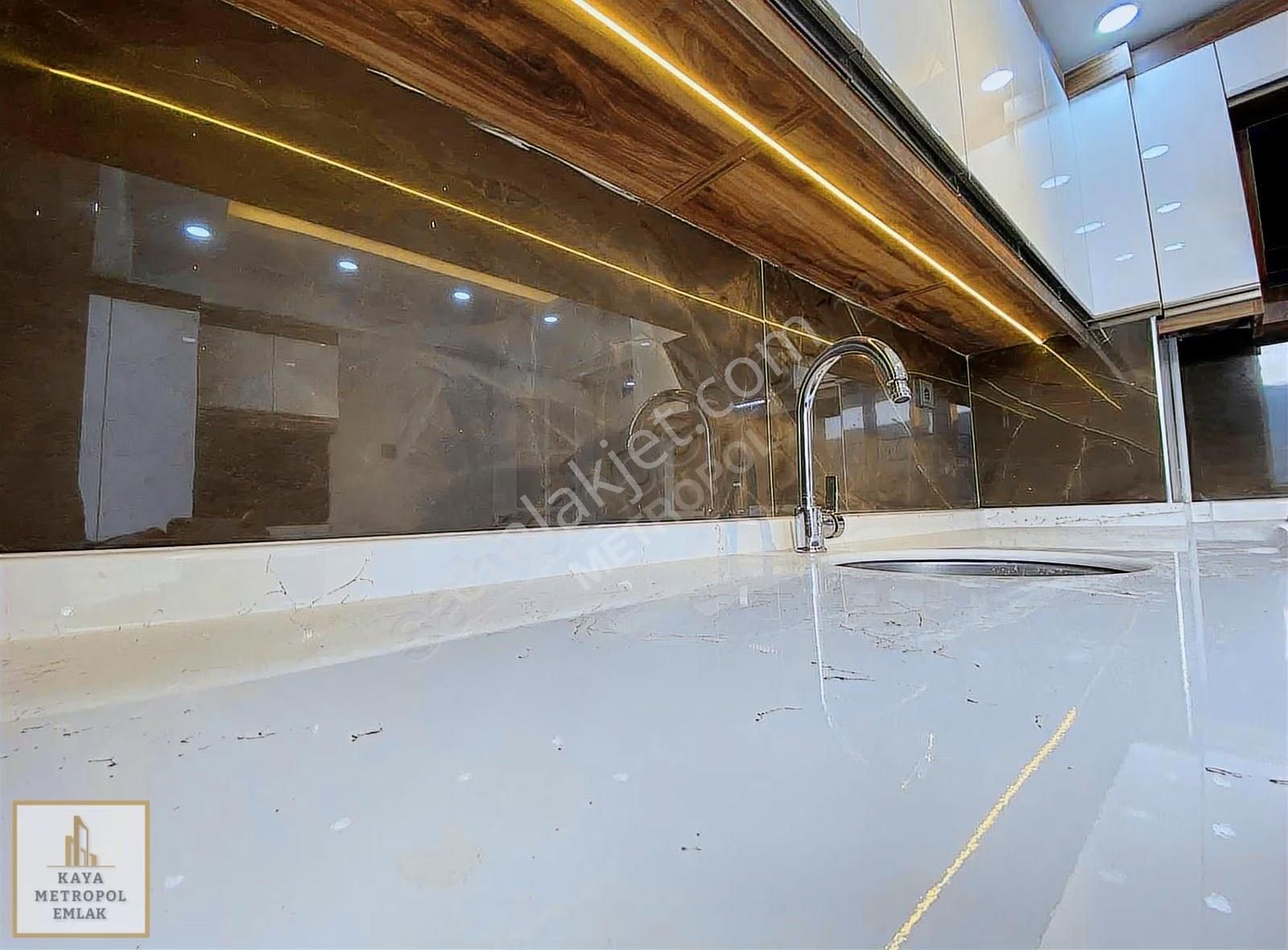 Etimesgut Süvari'de Sevgi Market Yakını Ara Kat Lüks Yapılı 3+1 - Görsel 35