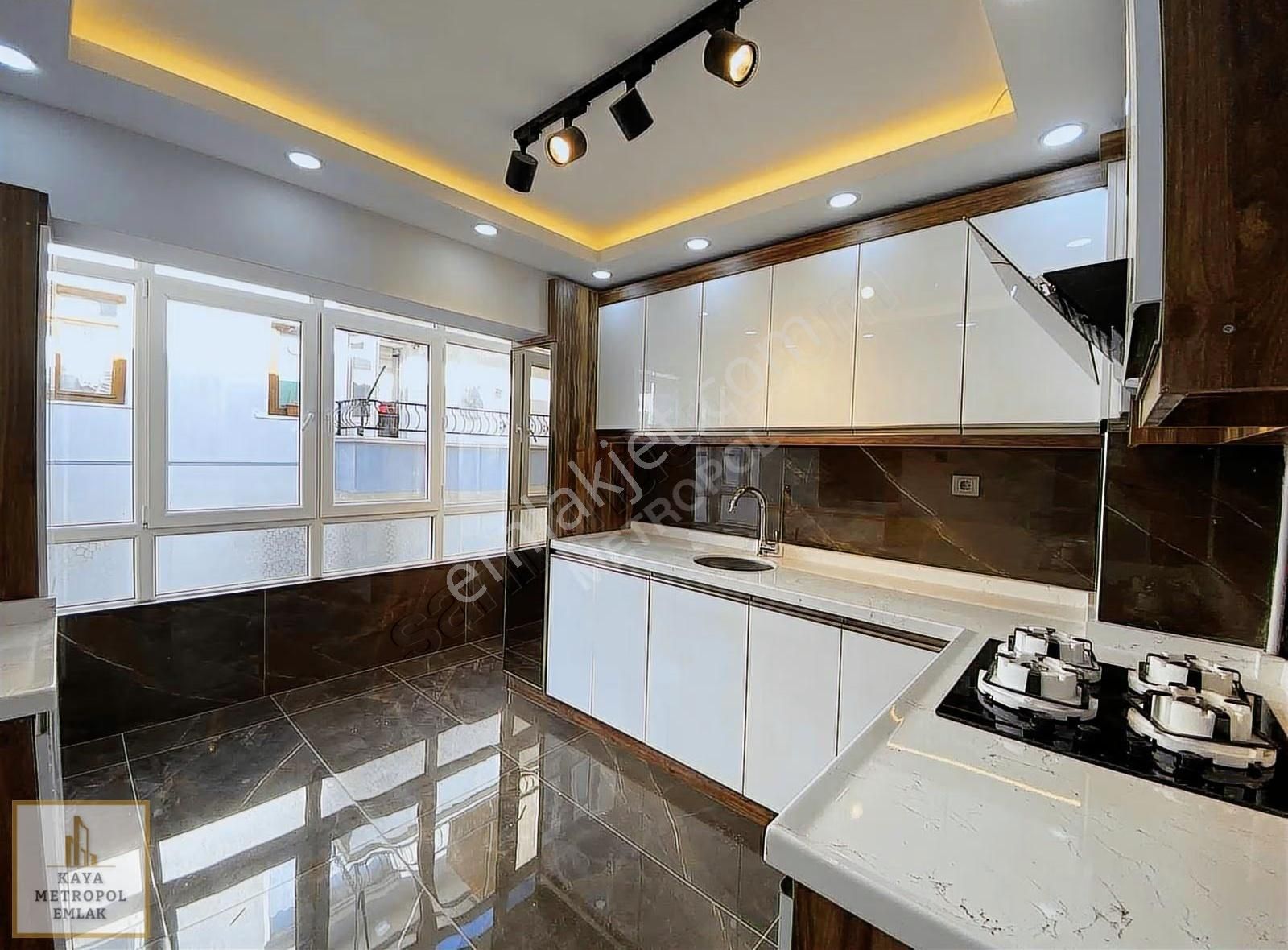 Etimesgut Süvari'de Sevgi Market Yakını Ara Kat Lüks Yapılı 3+1