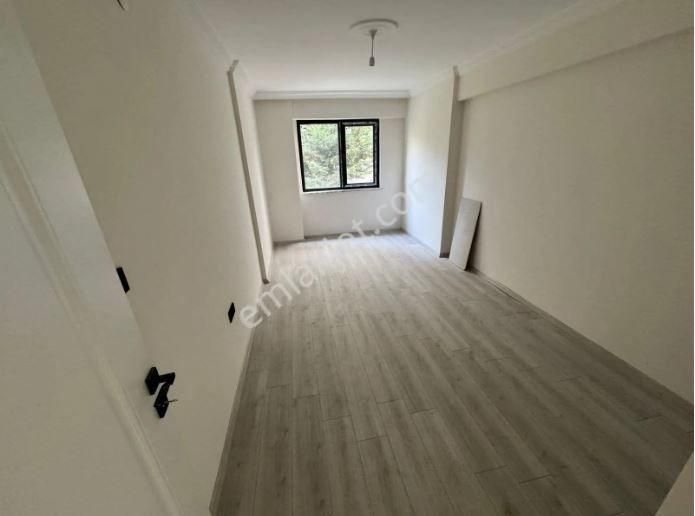 Çınarcık Karpuz Dere Mevkii Asansörlü Binada Yüksek Giris 2+1 Yeni Bina As - Görsel 4