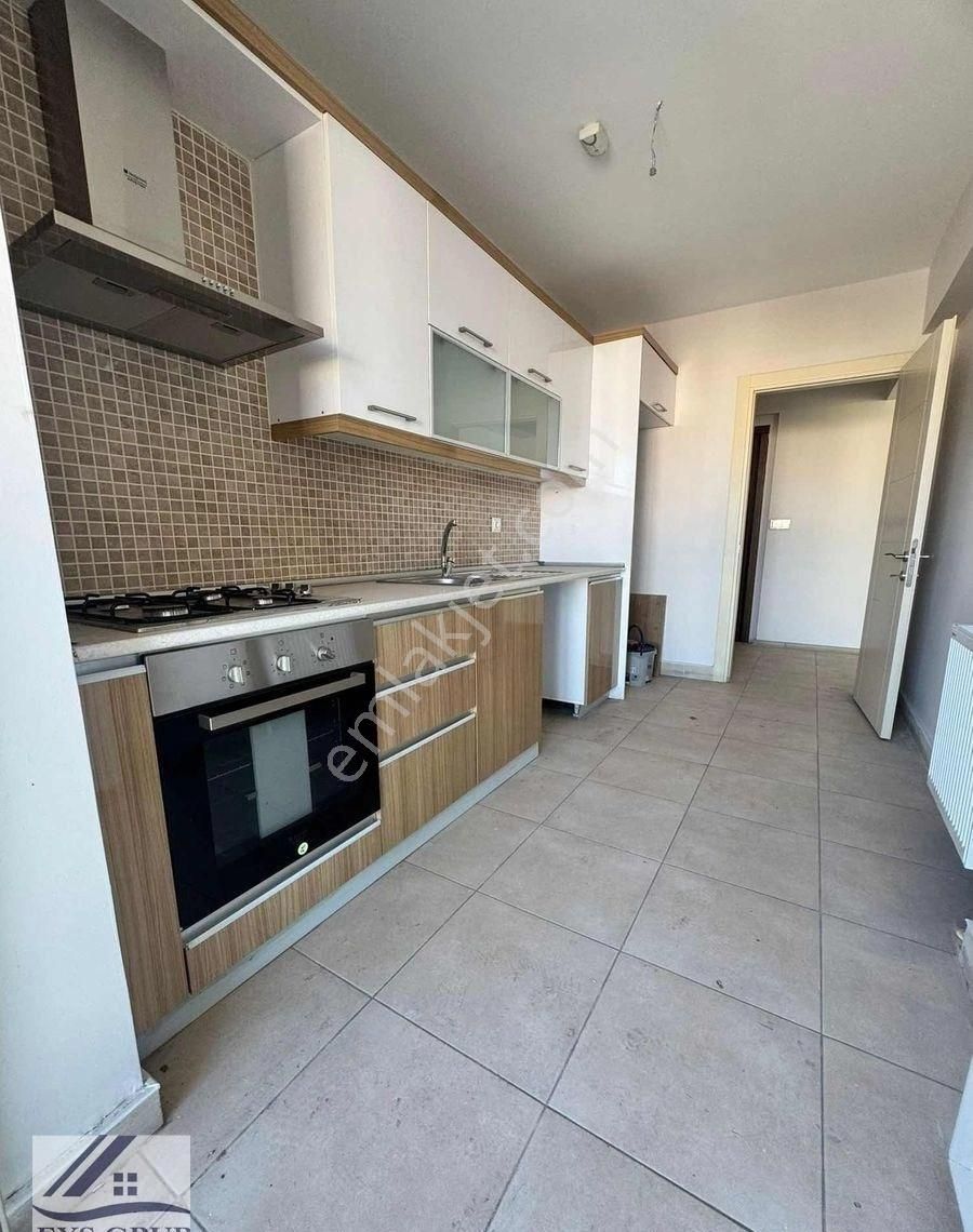 Volkan Koçyiğit Bulvar Üzerinde 3+1 140m2 Arakat Asansör Satılık