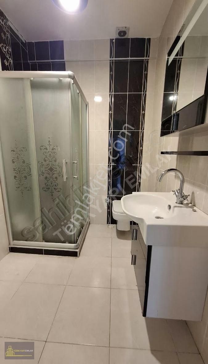 İstanbul Saraylarında Manzaralı Kiralık 3+1 Daire - Görsel 13