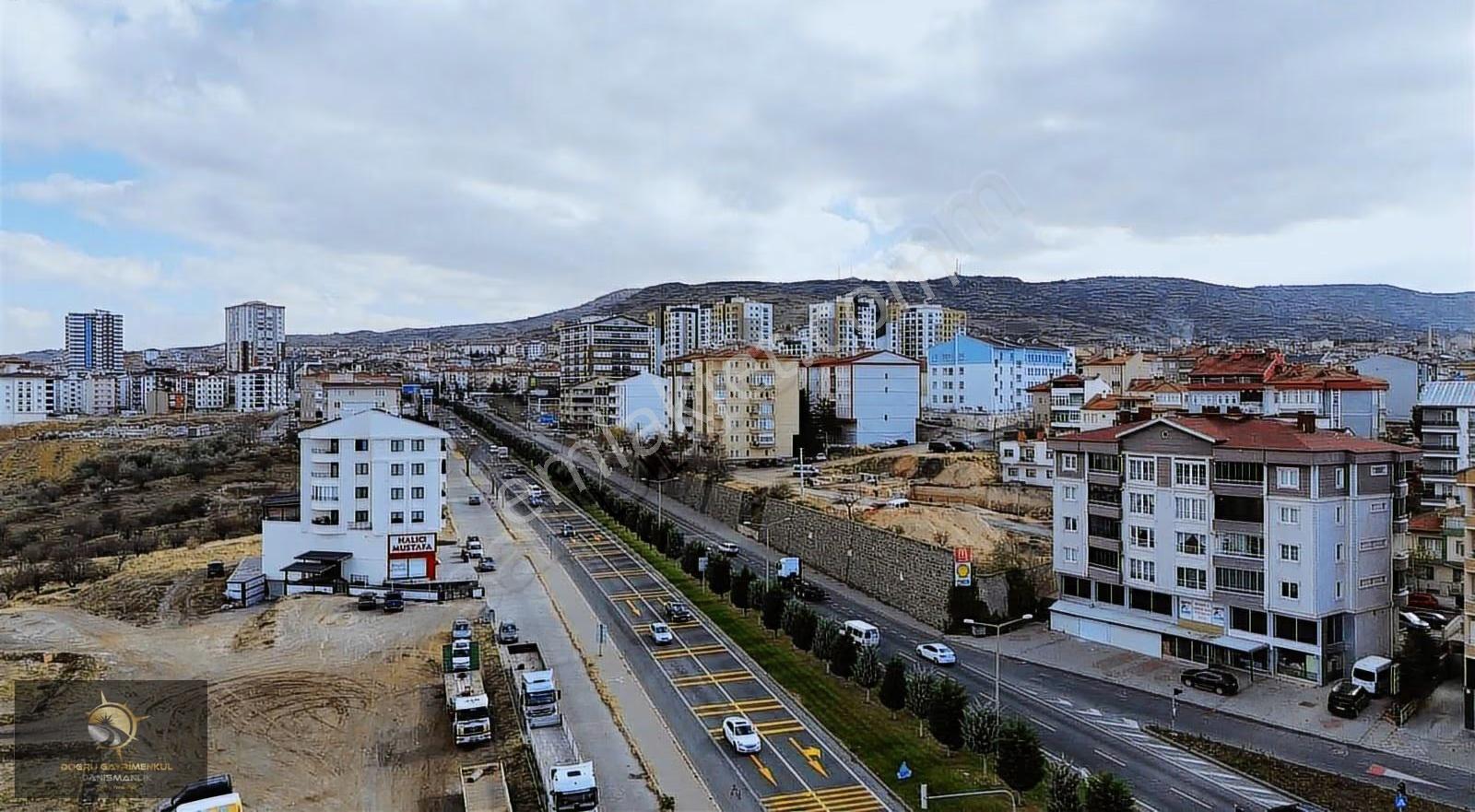 İtfaiye Karşısı Satılık 250 M2 (4.5 +1) Geniş Daire - Görsel 3