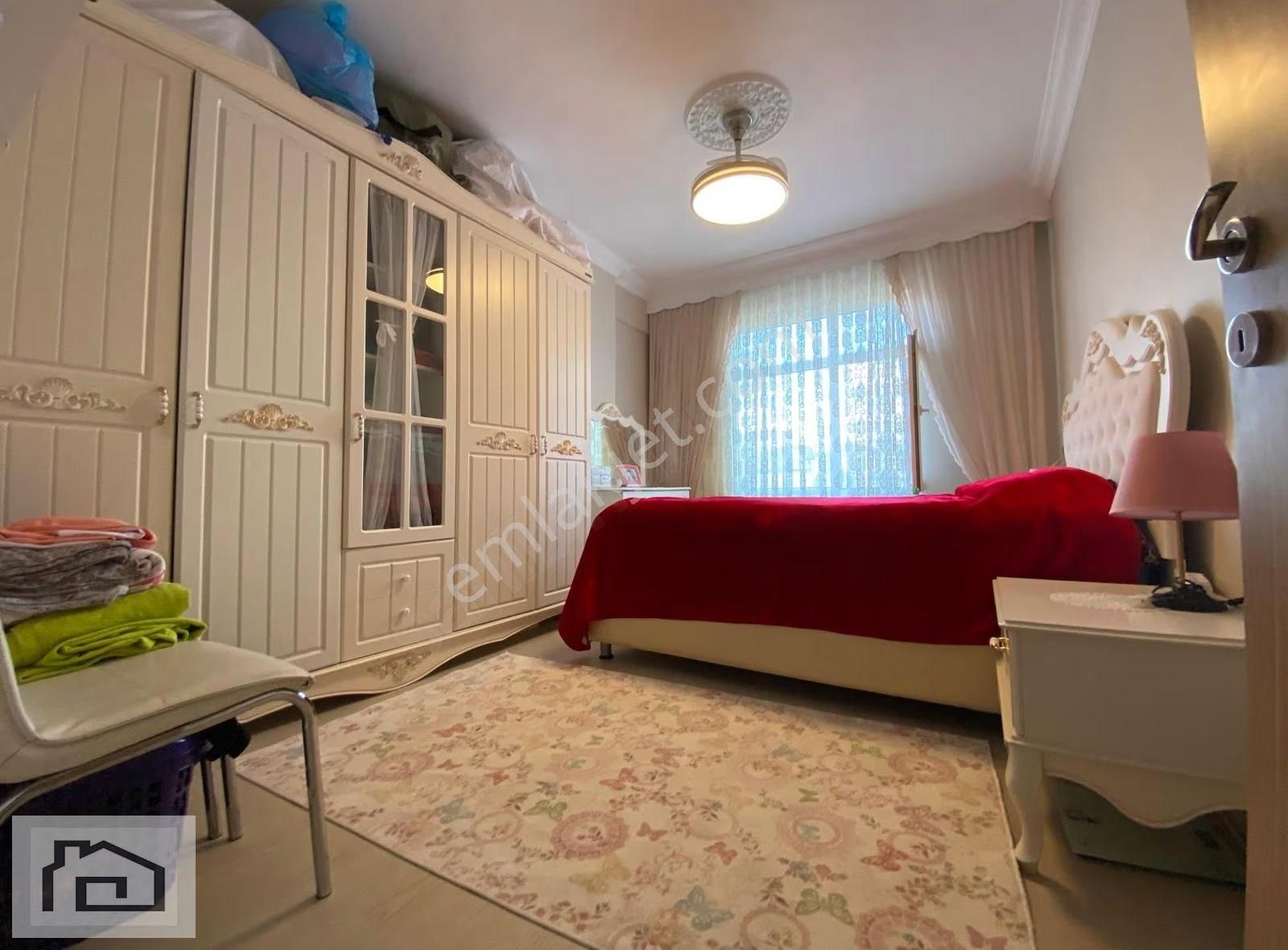 Eminden,merkez Camii Yakını,masrafsız,katta,ergonomik,fırsat 3+1 - Görsel 30