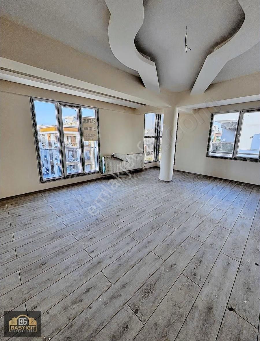 Atatürk Mh. 4+1 240 M2 Satılık Dubleks Daire