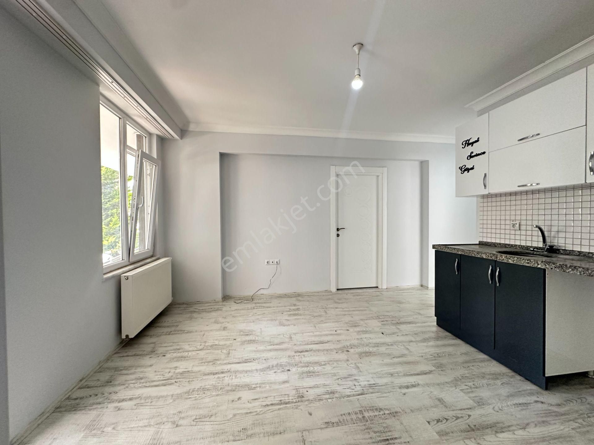 Geniş Balkonlu 2+0 Yüksek Giriş Satılık Daire - Görsel 6