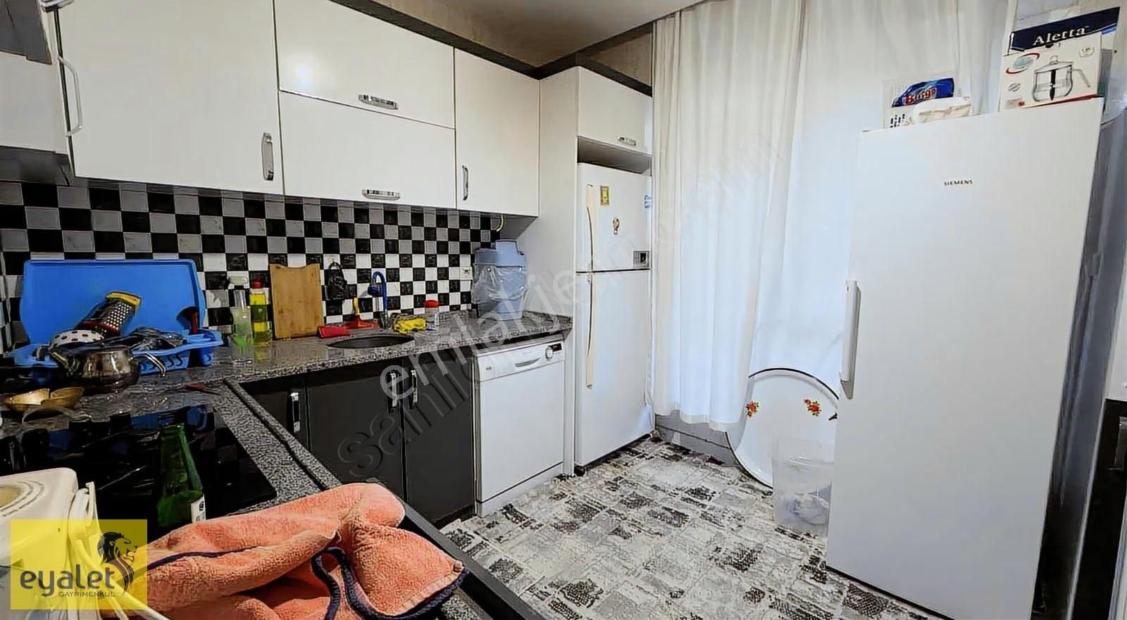 Karatay Satılık 2+1 Fetih Ve Sedirler Caddesinde Geniş Daire - Görsel 3