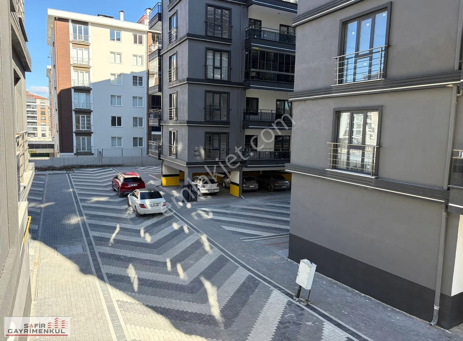 Muzaffer Türkeş Mahallesinde Site İçerisinde 3+1 Satılık Daire - Görsel 7