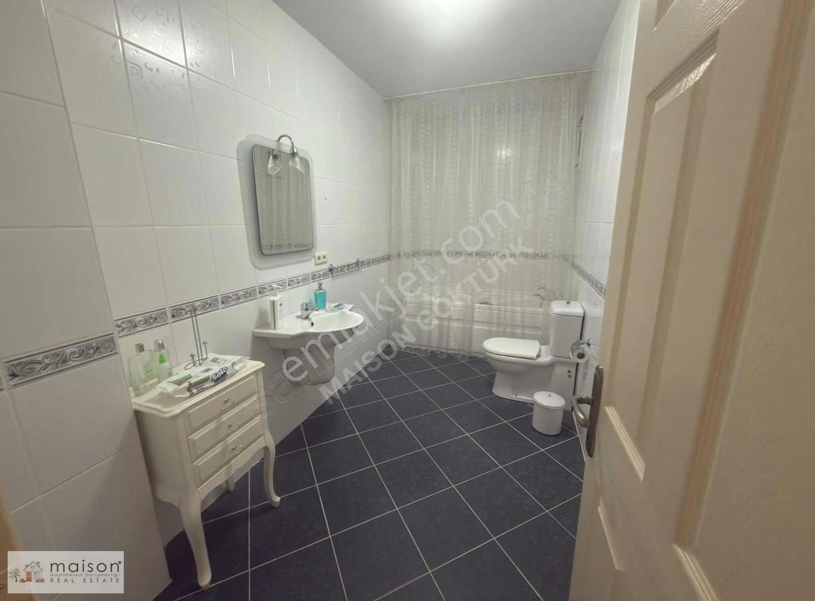 Maıson Göktürk Bentler Sitesin'de Kiralık 4+1 Çatı Dubleks Daire - Görsel 24