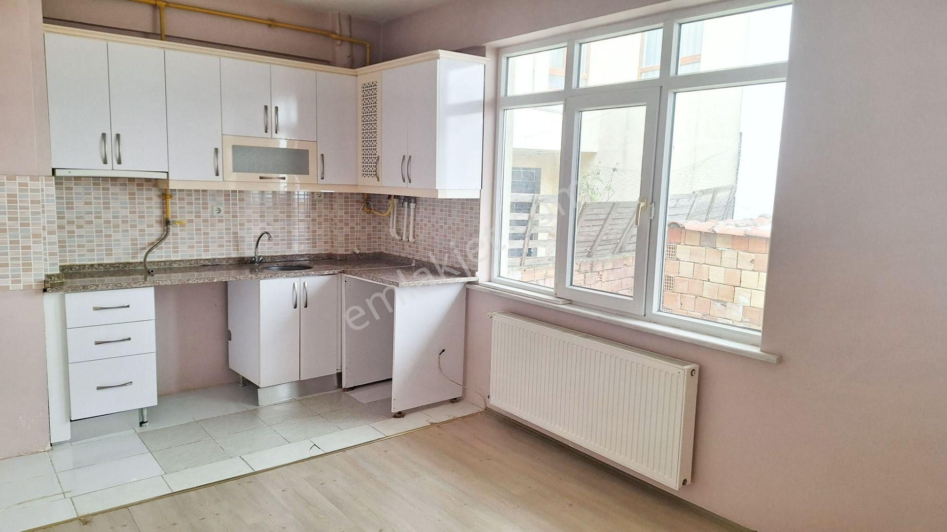 Century 21 Vizyon'dan Şirintepe Mah.’de Kiralık 2+1 Daire - Görsel 9