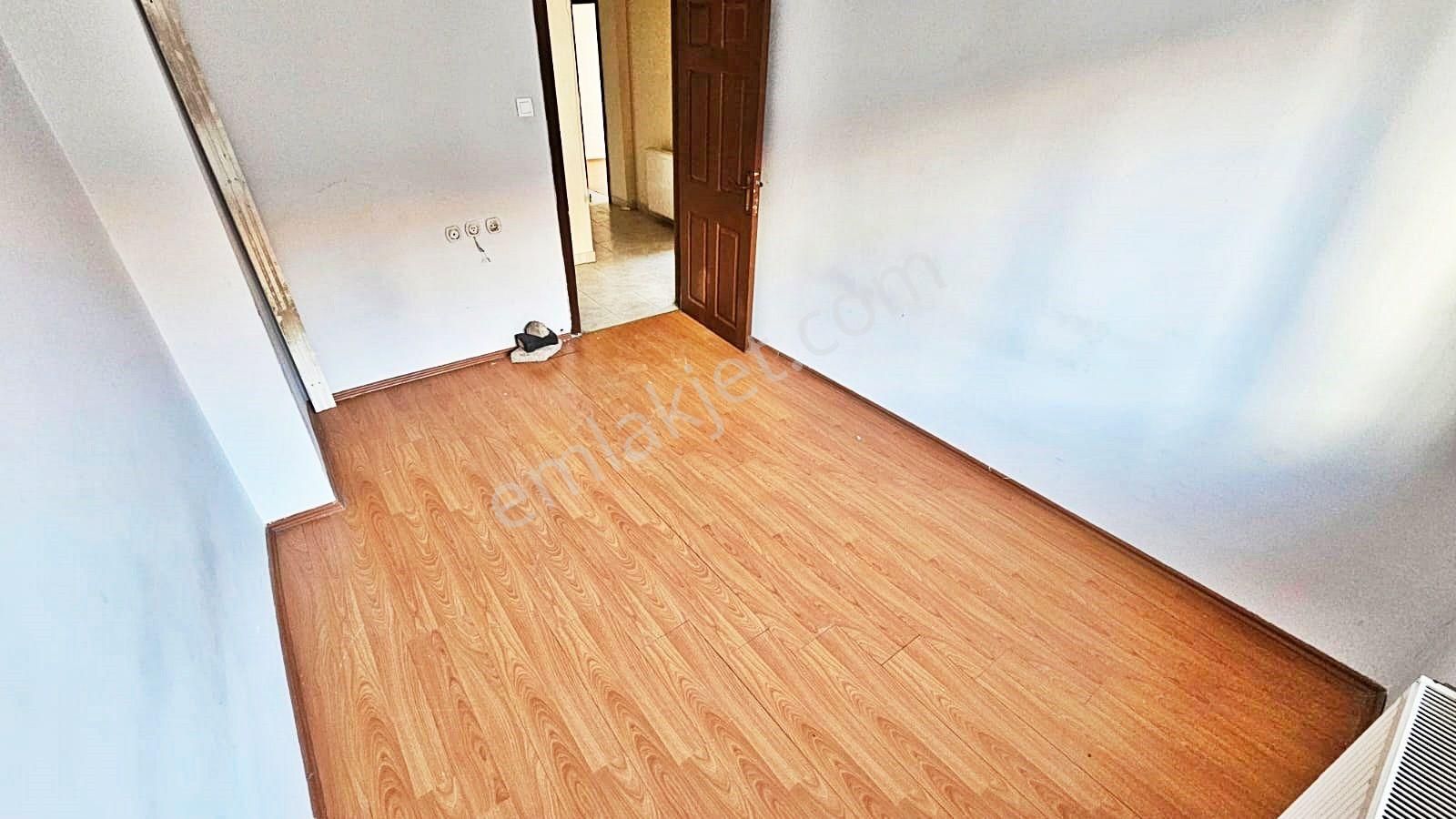 Keçiören'de Ara Kat Cadde Üzeri Daire - Görsel 33