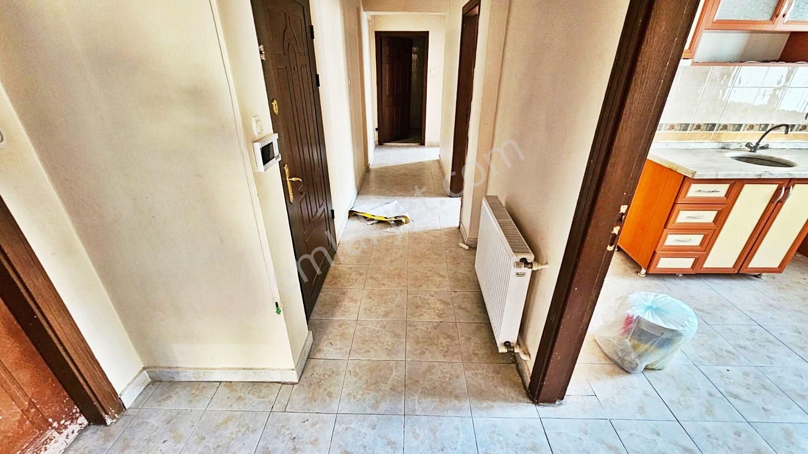 Keçiören'de Ara Kat Cadde Üzeri Daire - Görsel 13