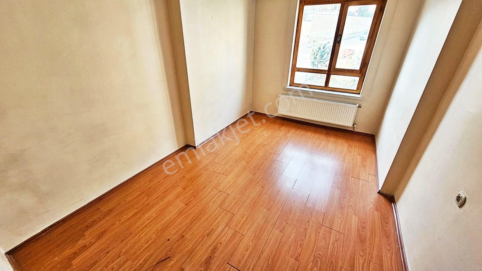 Keçiören'de Ara Kat Cadde Üzeri Daire - Görsel 2