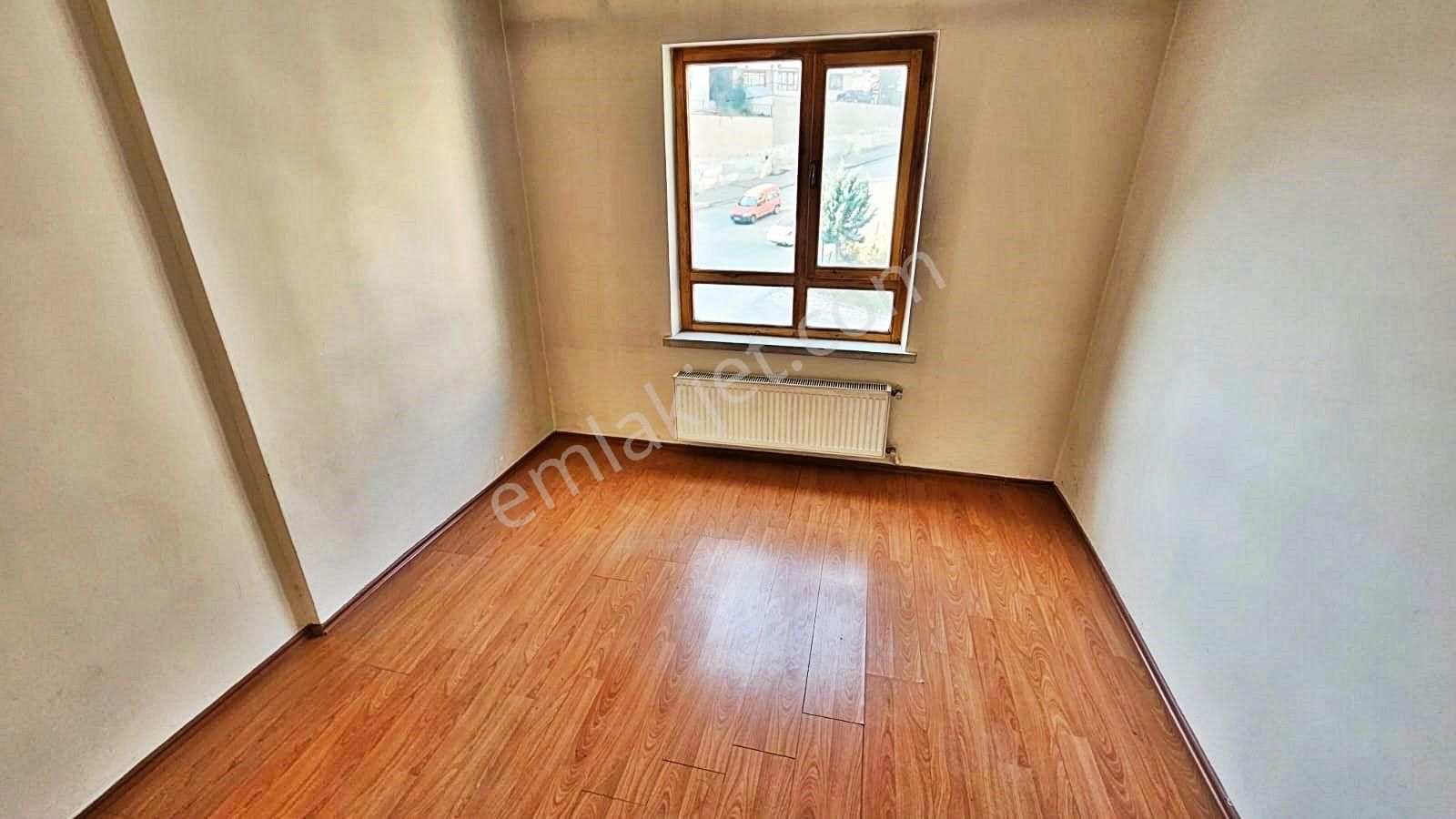 Keçiören'de Ara Kat Cadde Üzeri Daire - Görsel 4