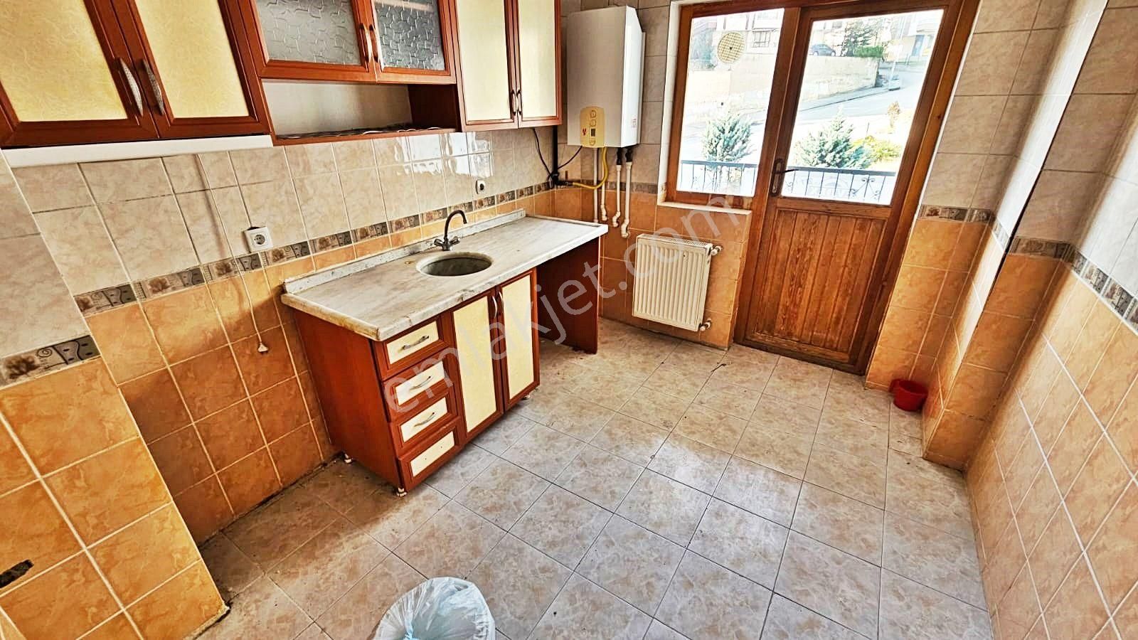 Keçiören'de Ara Kat Cadde Üzeri Daire - Görsel 17