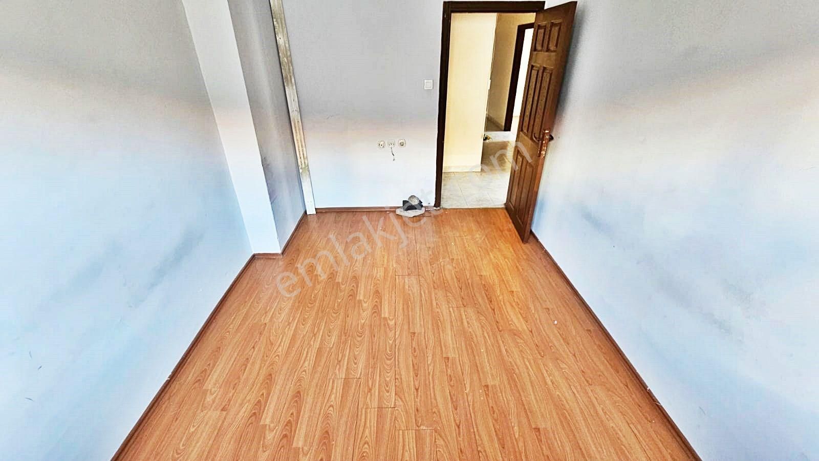 Keçiören'de Ara Kat Cadde Üzeri Daire - Görsel 32