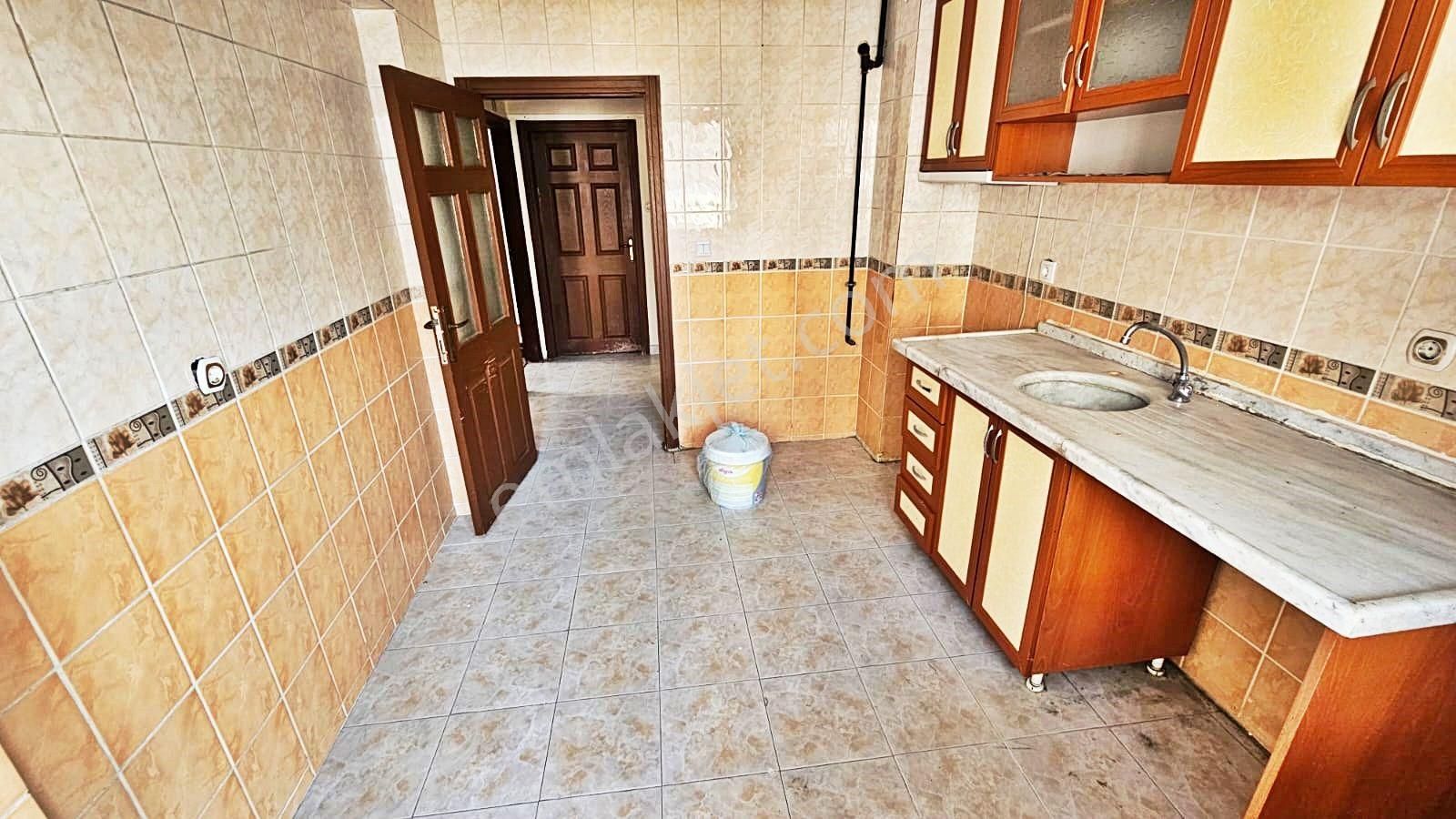 Keçiören'de Ara Kat Cadde Üzeri Daire - Görsel 14