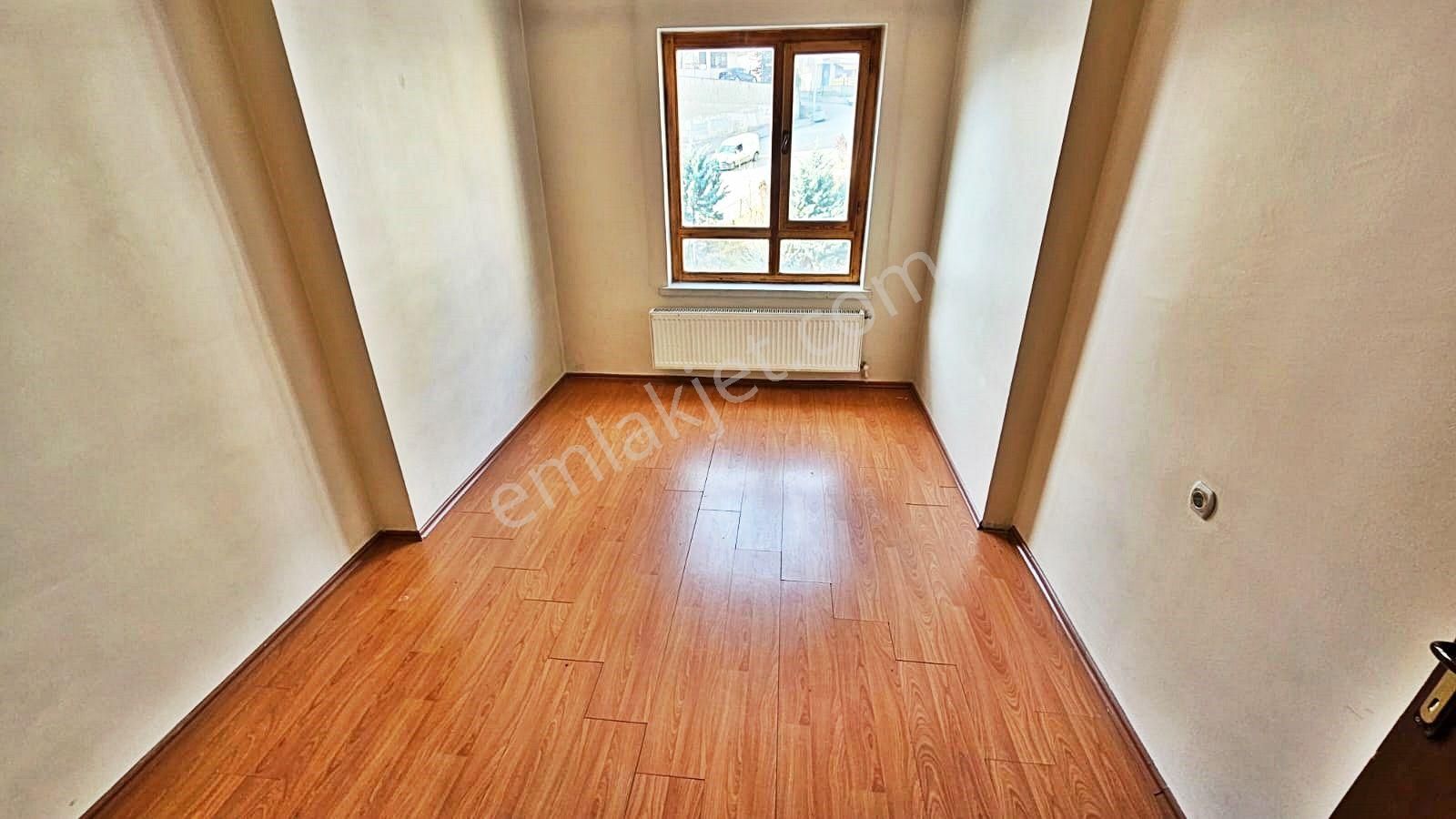 Keçiören'de Ara Kat Cadde Üzeri Daire - Görsel 12