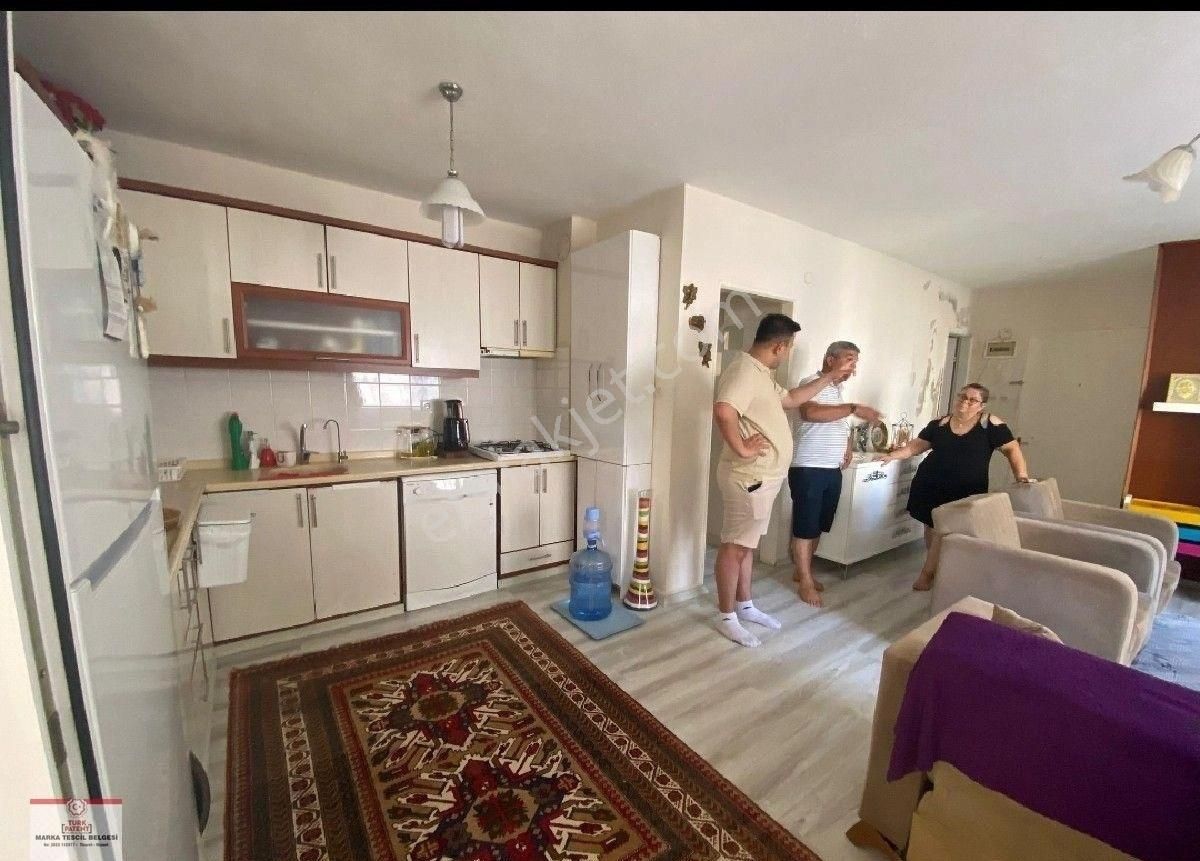 Kuşadası Merkezde Satılık 2+1 - Görsel 6