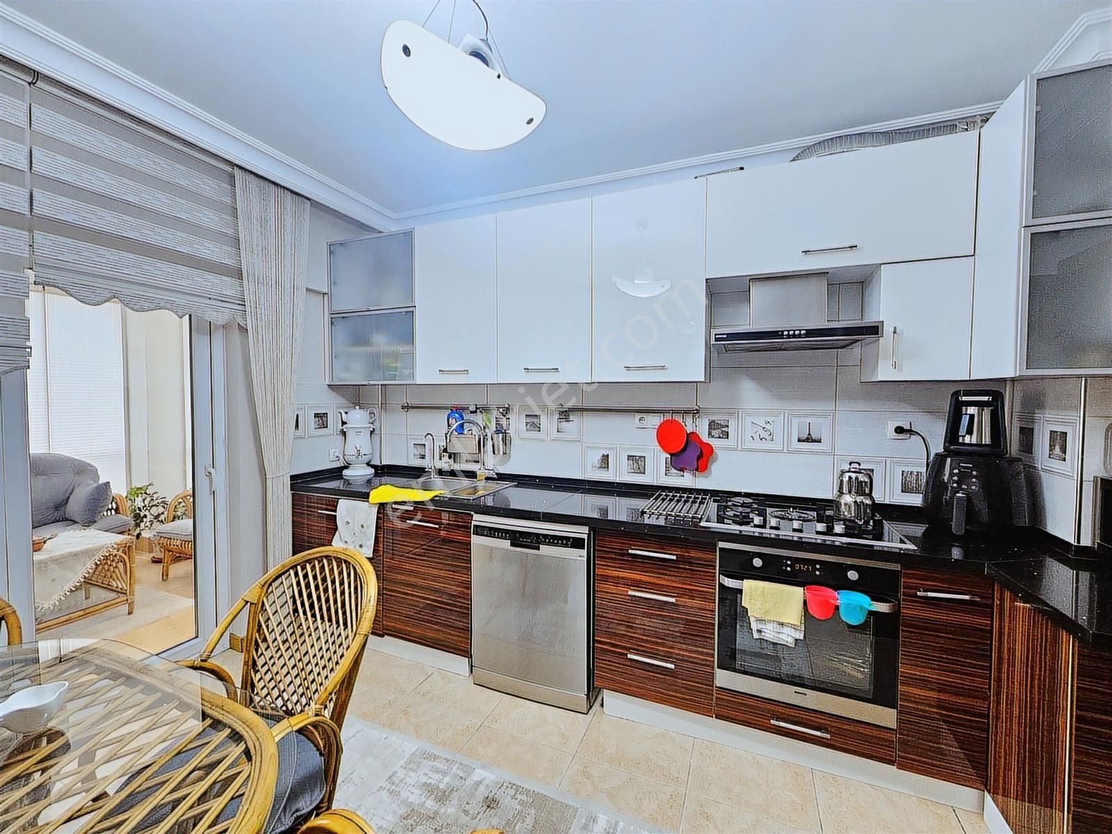 Batı Sera Evleri | Metroya Yakın | Masrafsız | Ultra Lüks 3+1 - Görsel 13